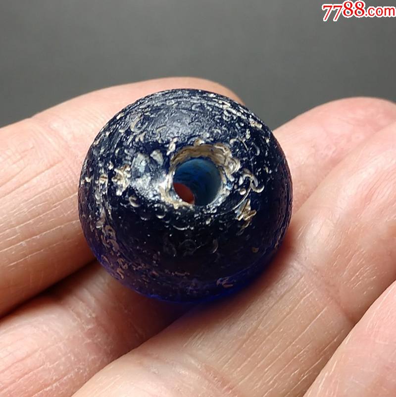 珍稀品~辽金大个宝石蓝琉璃佛珠