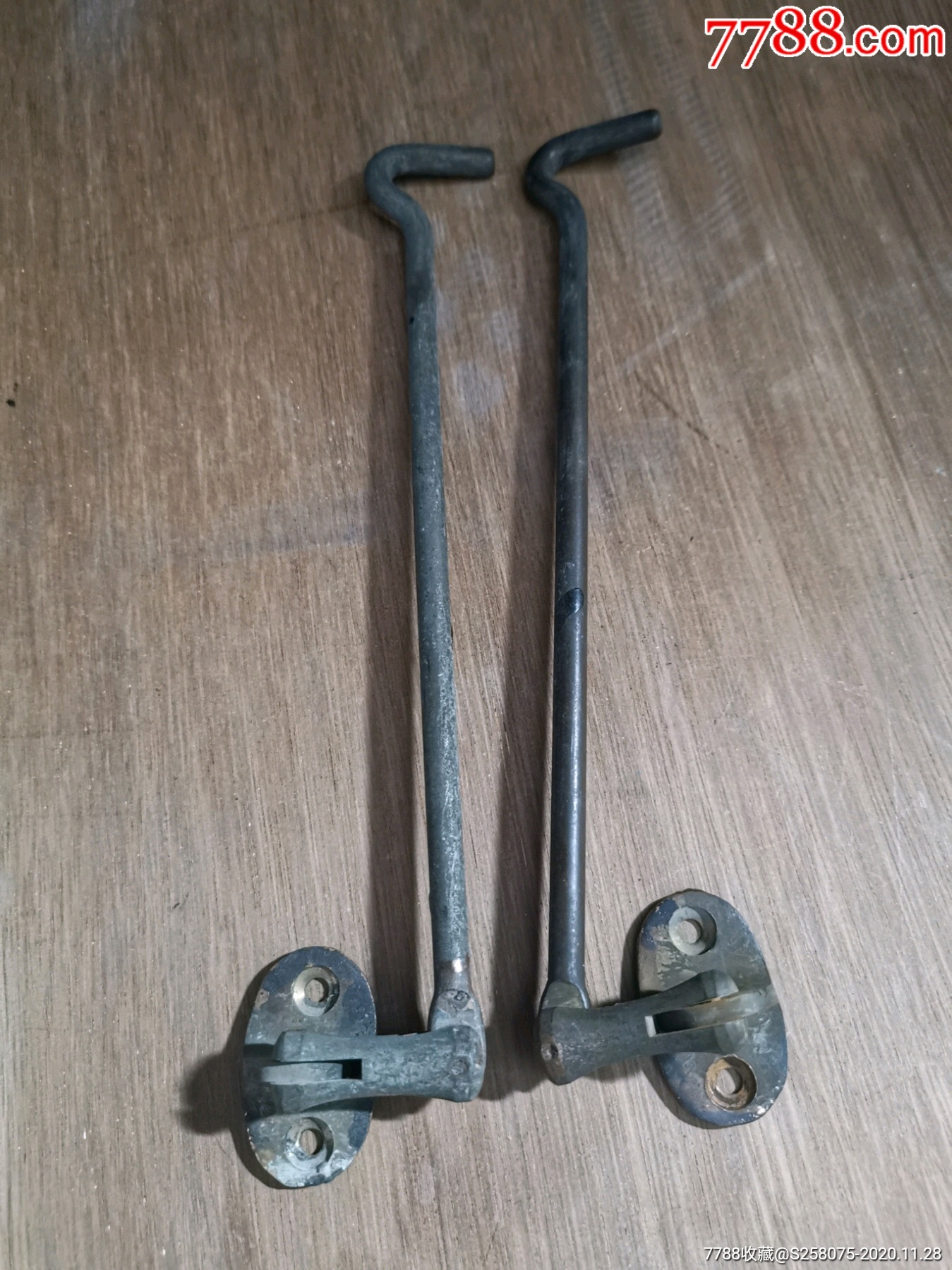 清代末期上海欧式小洋窗户挂钩一对