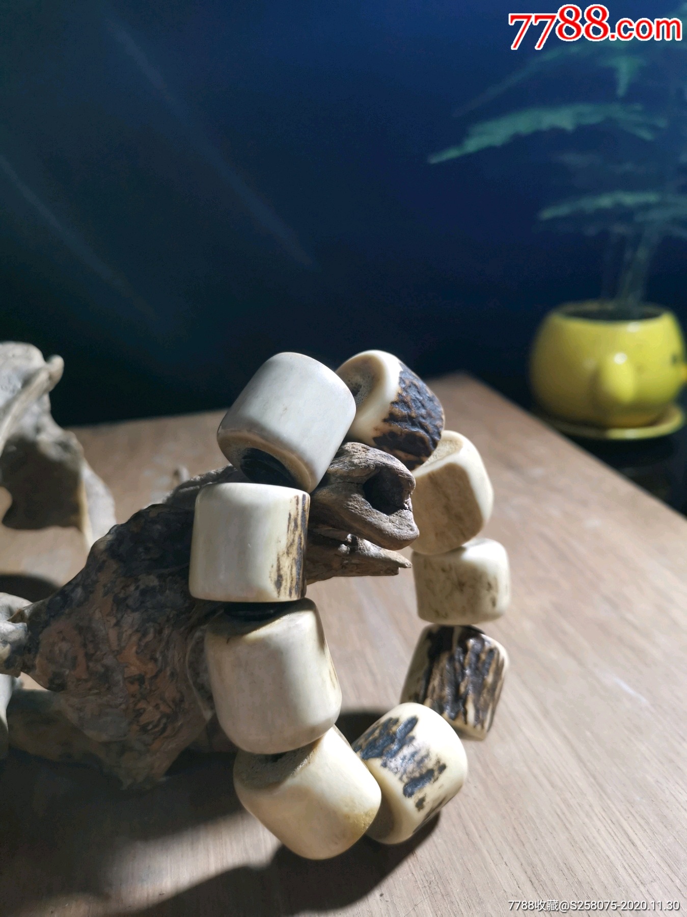 老旧藏鹿角手串