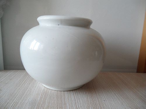 满洲国白釉罐