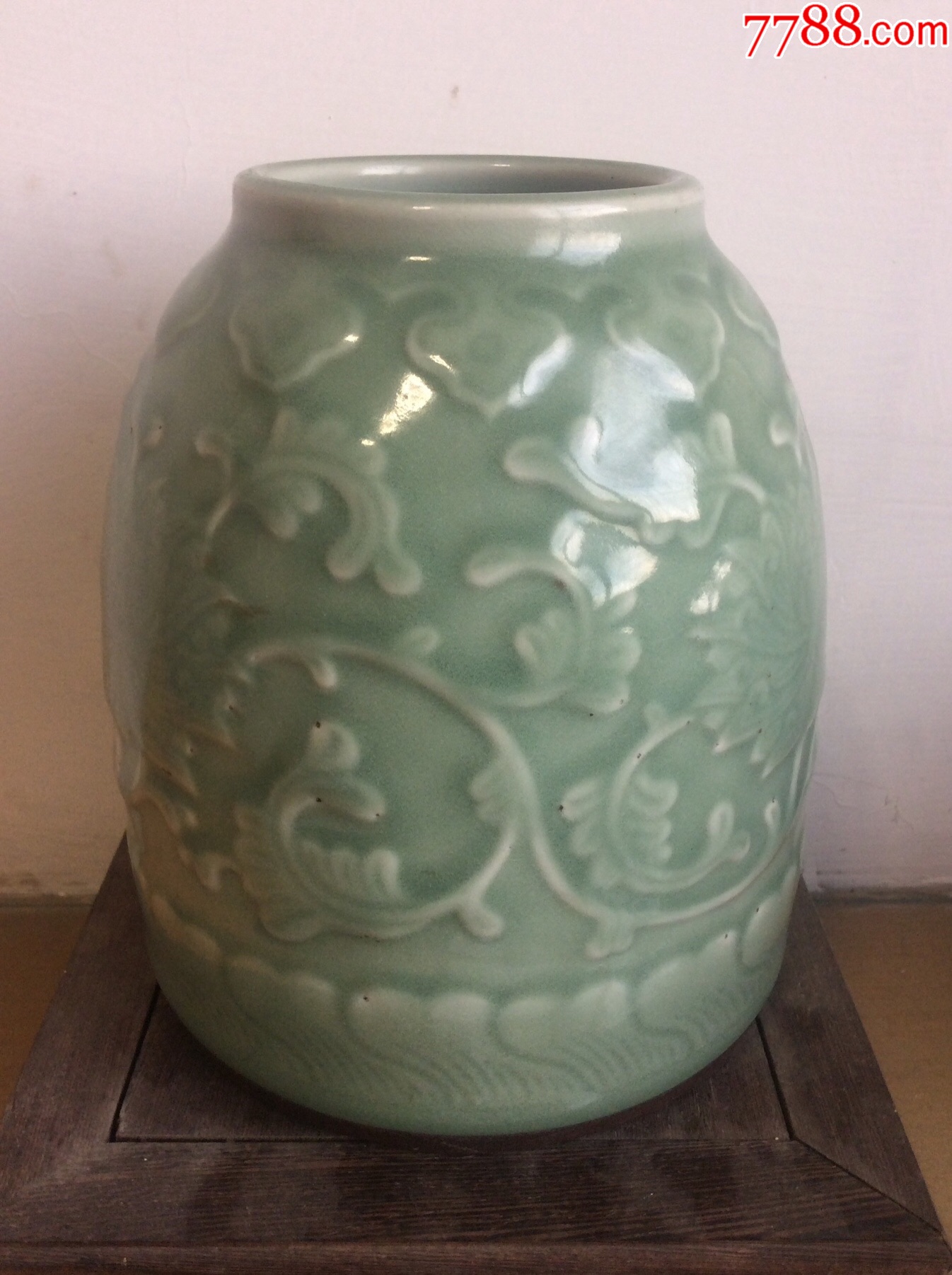 清代龙泉窑缠枝莲纹马蹄尊-青瓷/秘色瓷-7788瓷器