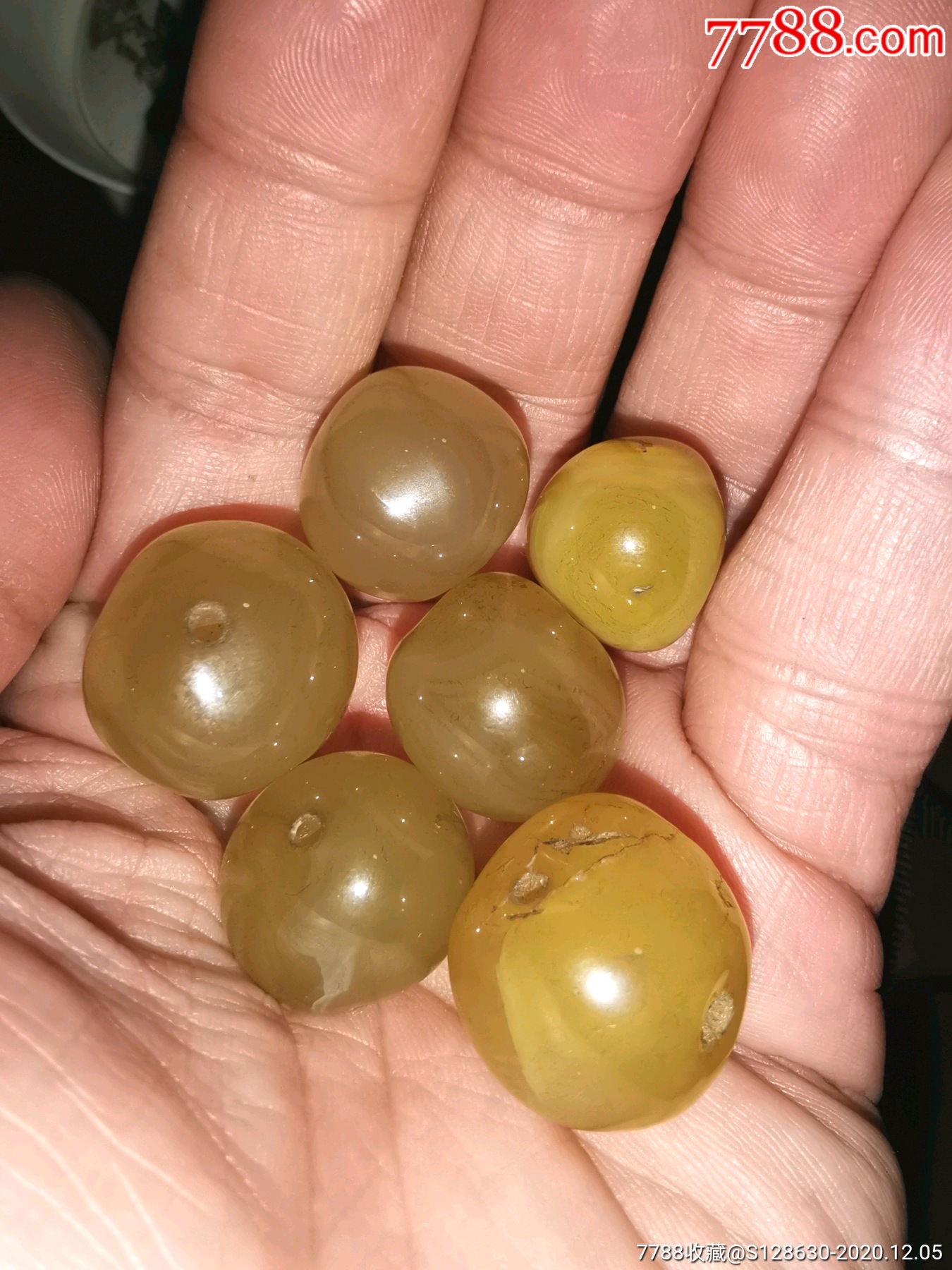 随形玛瑙珠六颗