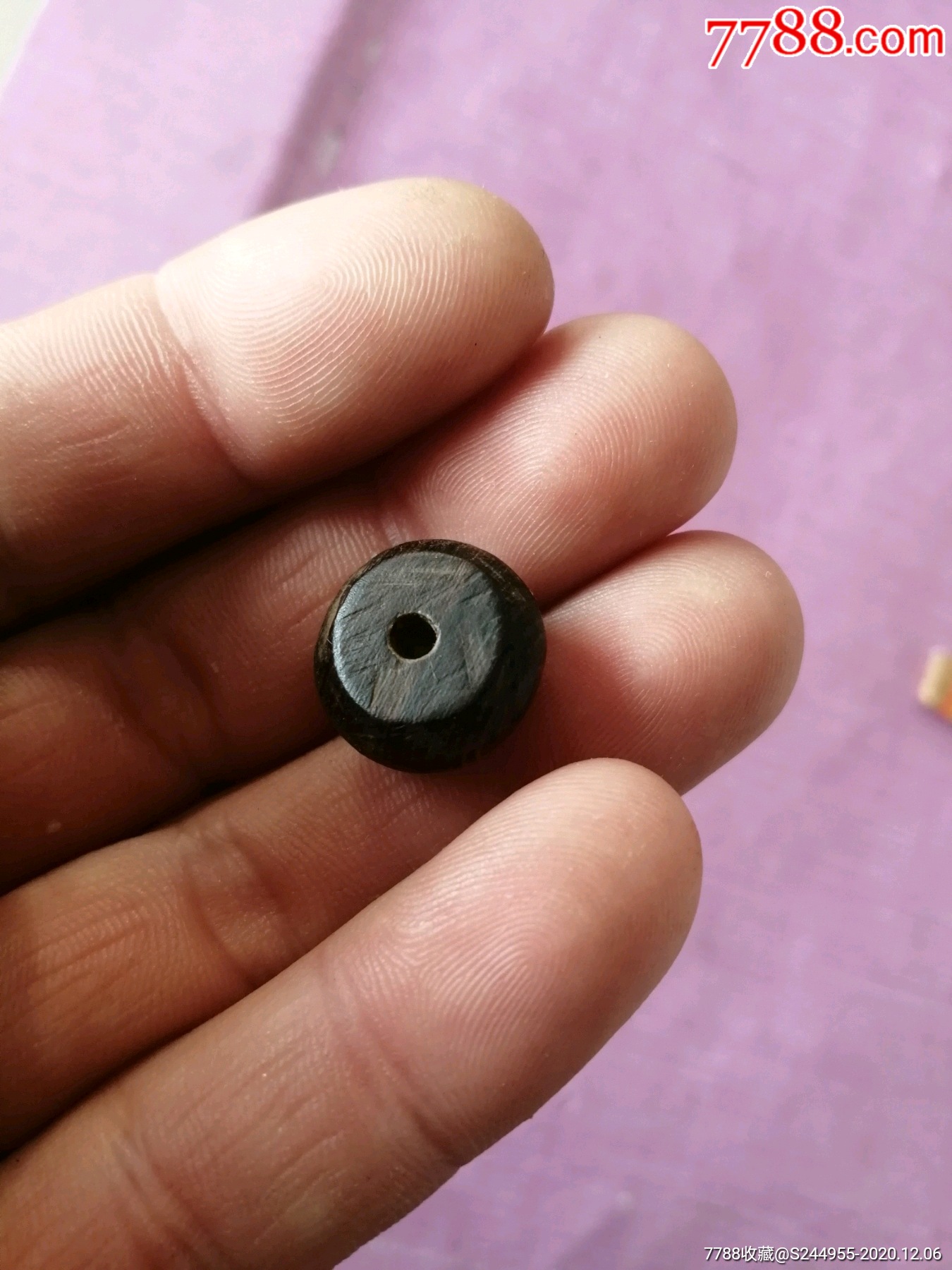 金丝楠木鼻烟壶盖子