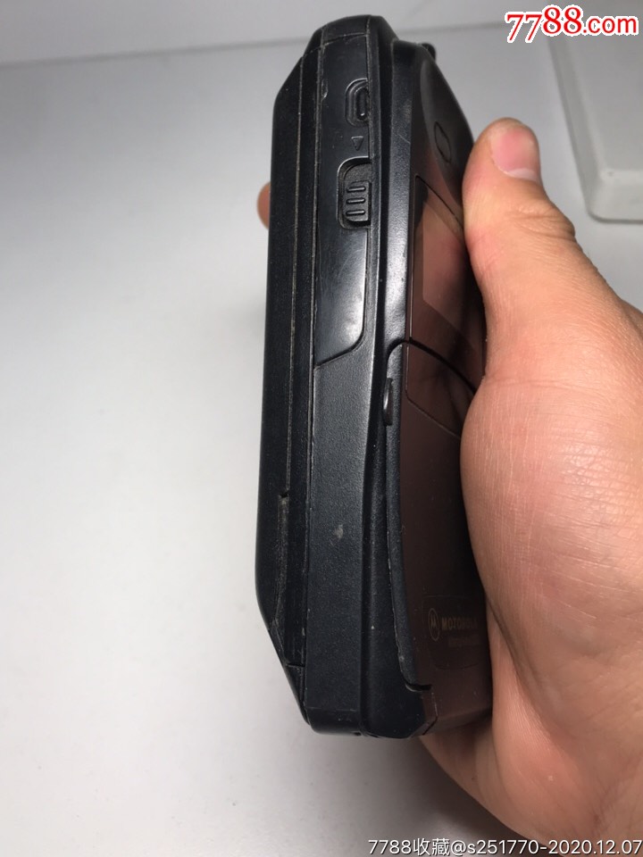 老式经典翻盖摩托罗拉8200