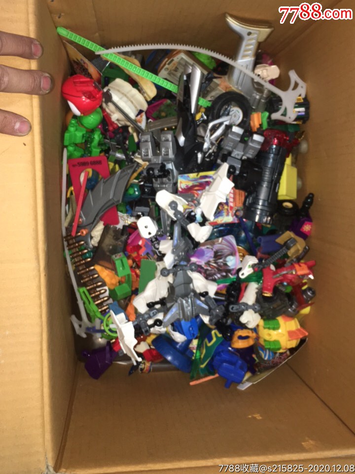 顺丰邮资到付:一箱玩具(乱起八招)