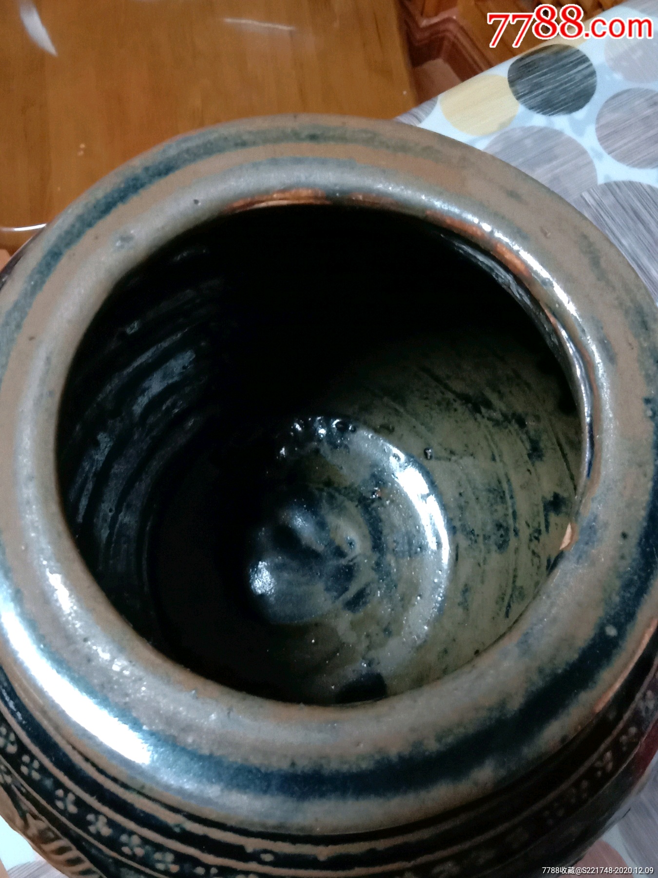 老鱼鳞坛子,高23.直经27看图拍