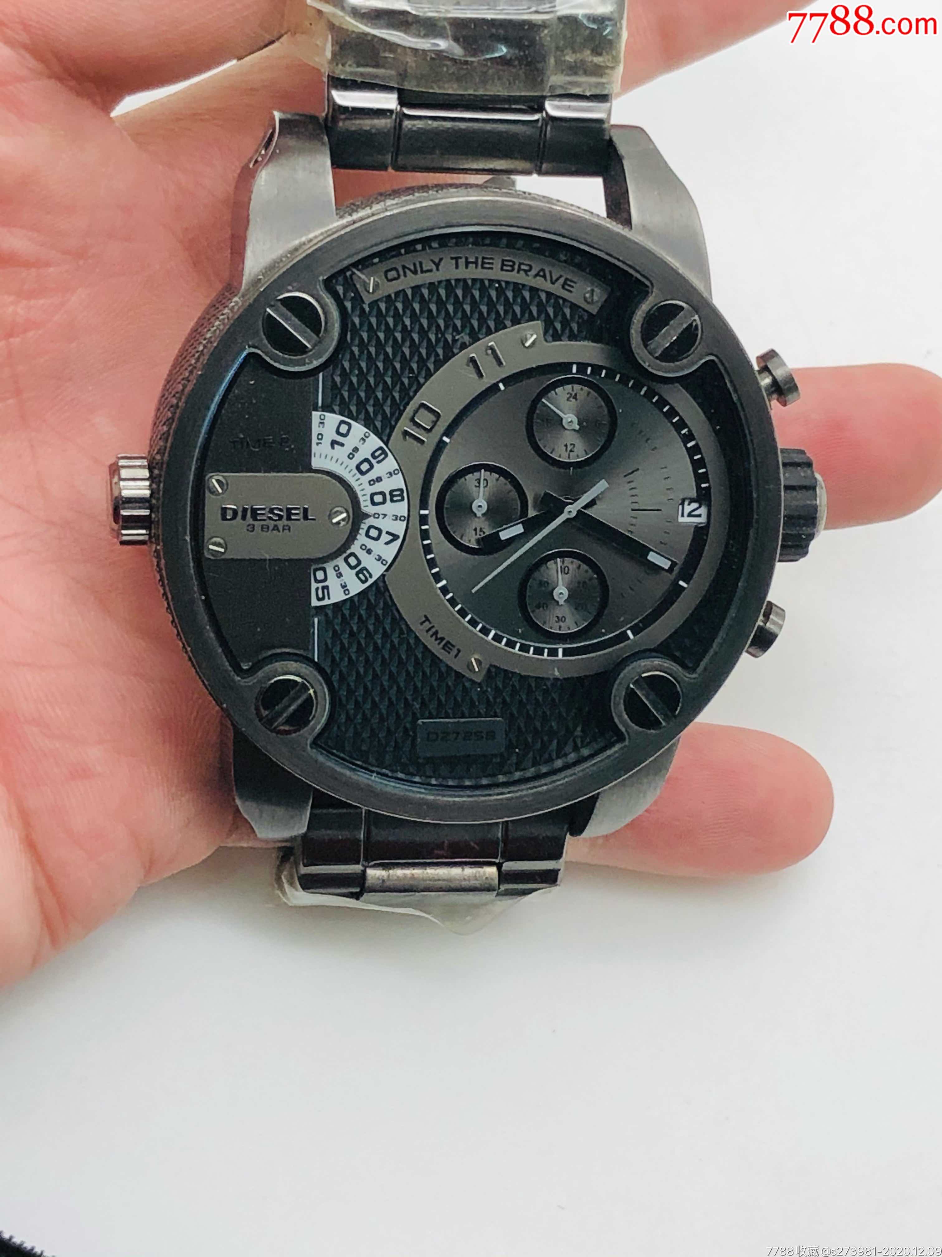 意大利迪赛双机芯,双时区,双把头多功能石英男表(全是真针,表后壳