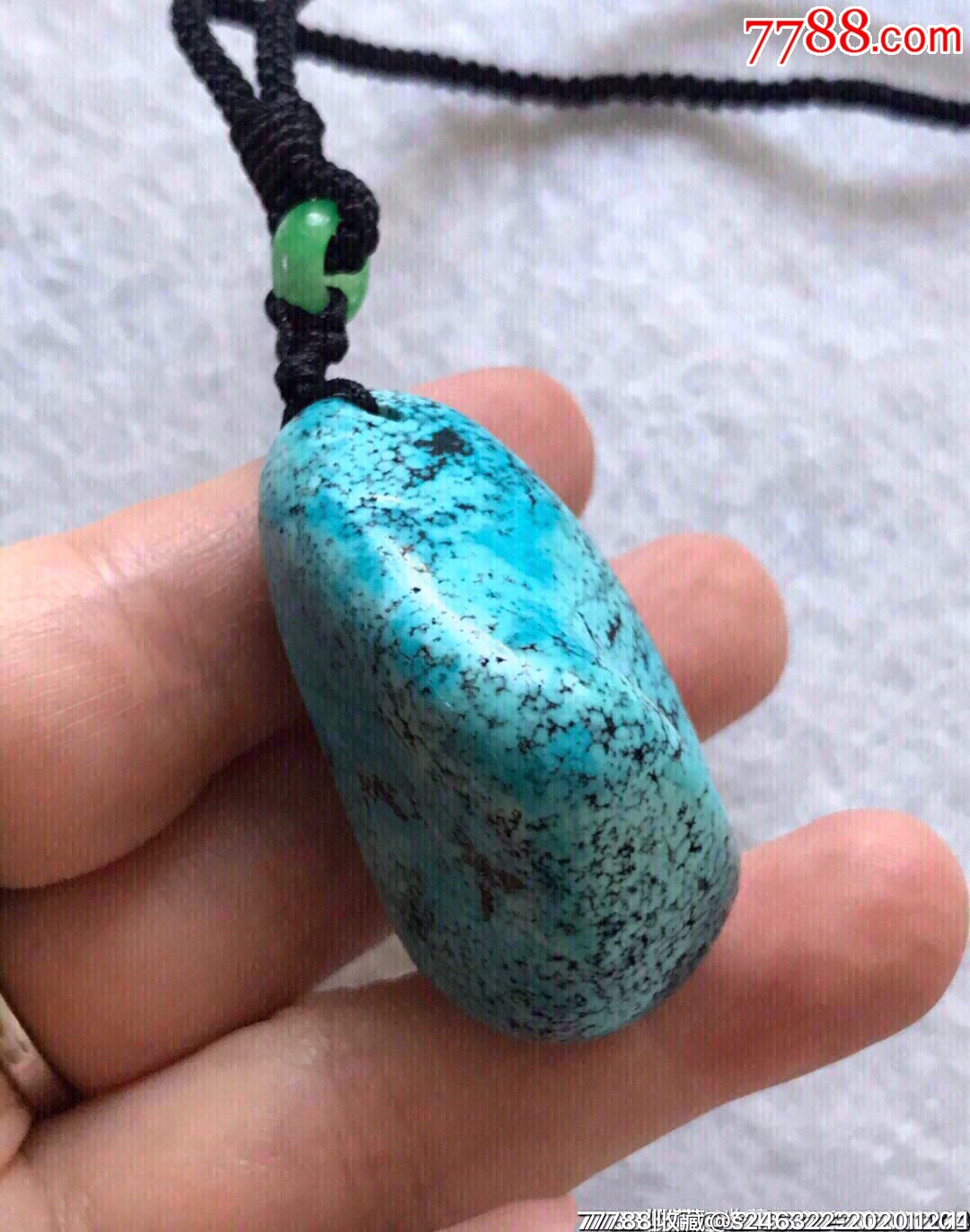 高瓷蓝原矿绿松石雨点松随型挂件21.8克