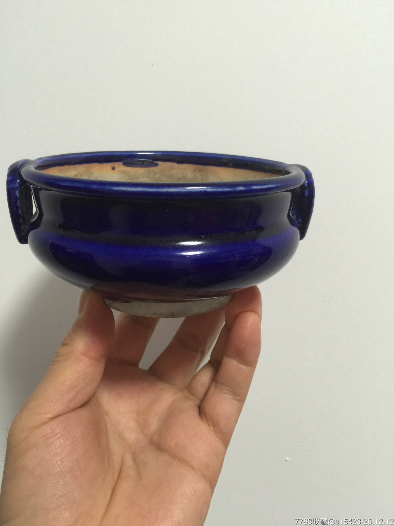 祭蓝釉香炉