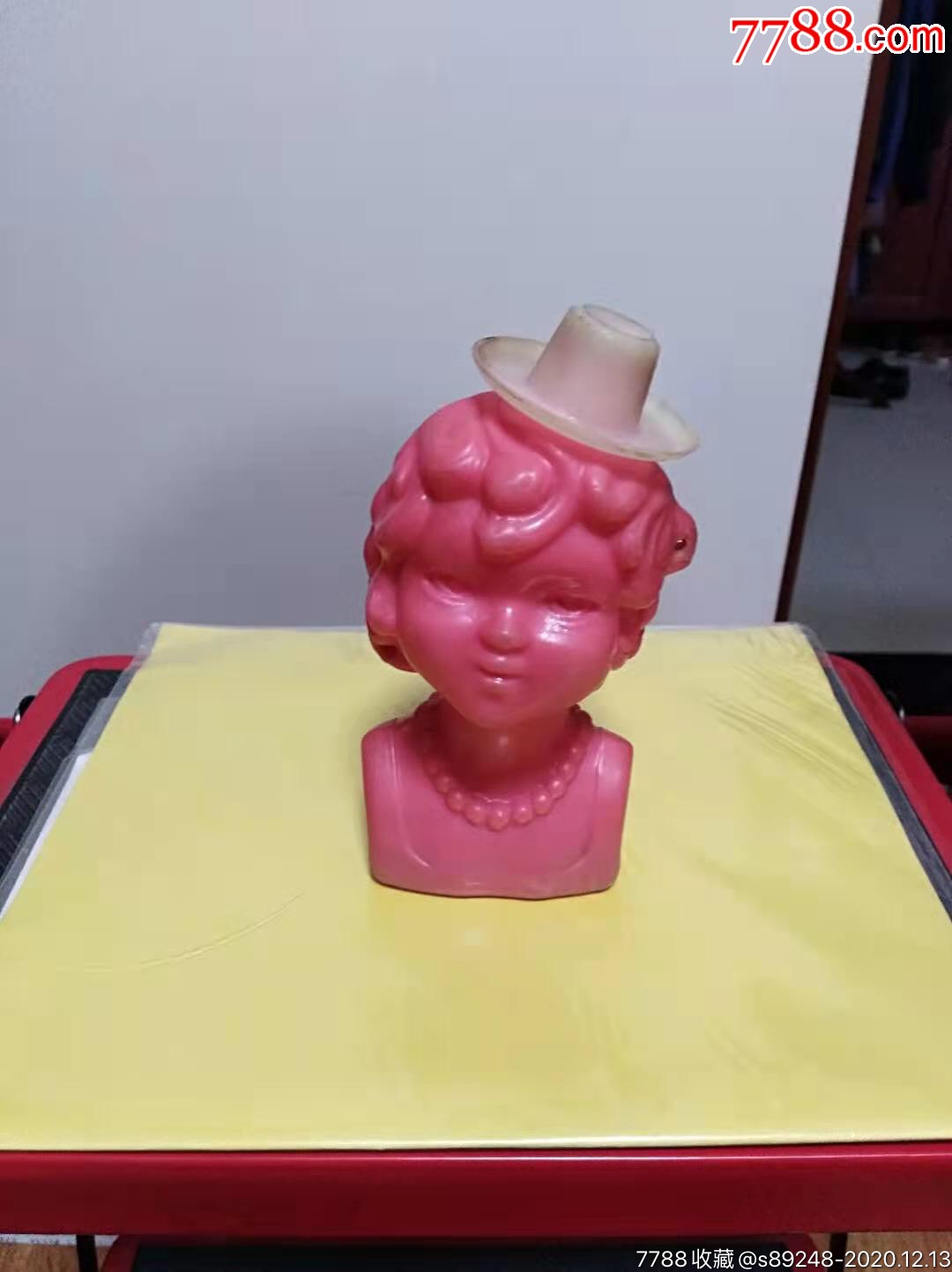 七十年代塑料少女儿童水壶