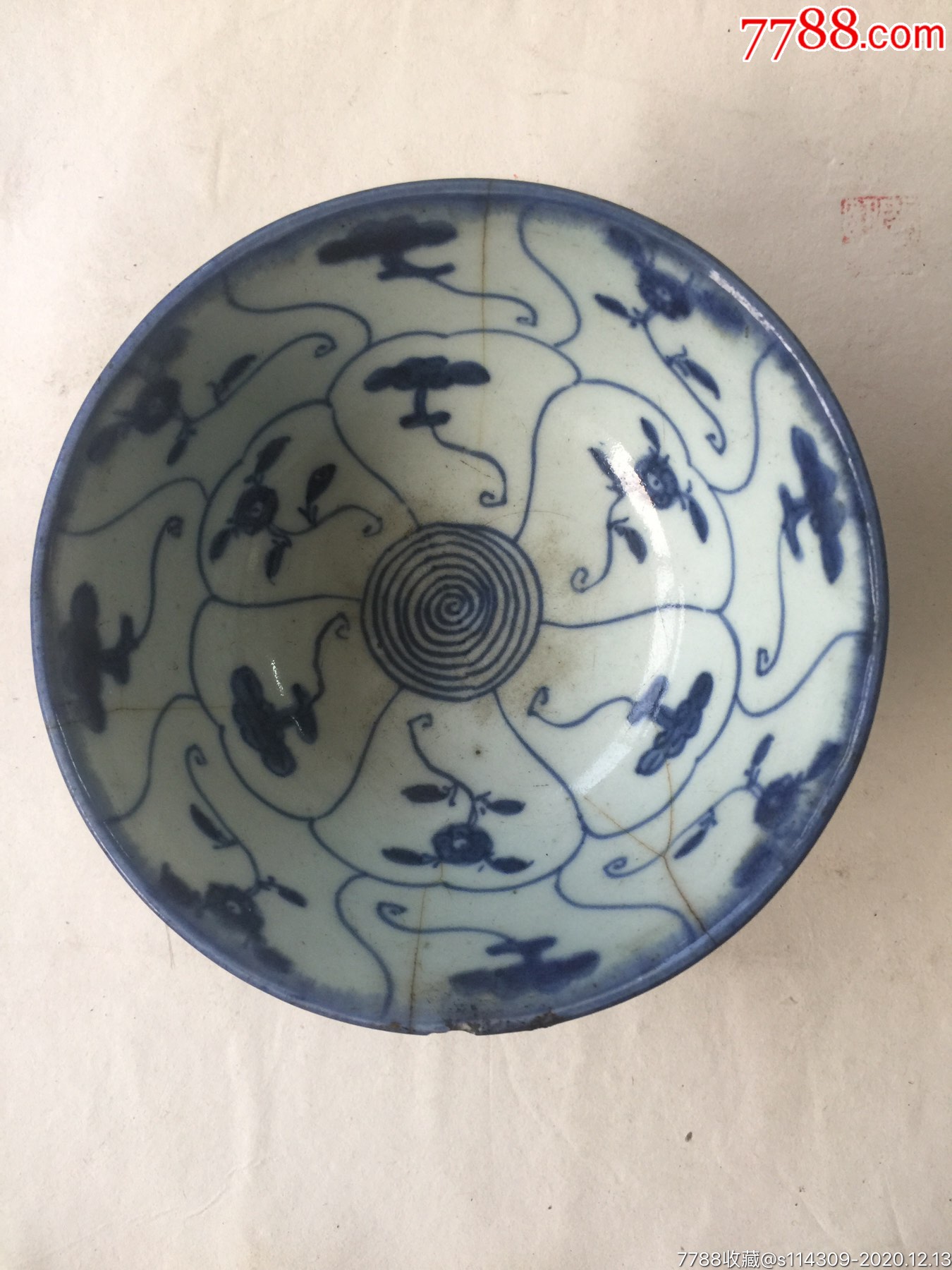 晚清灵芝青花碗