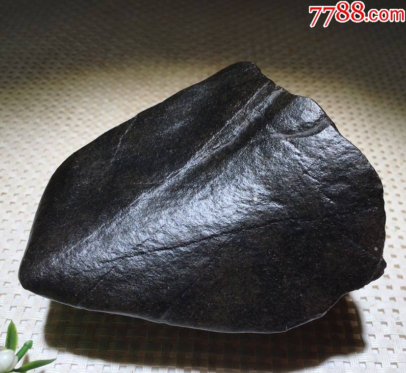 3955新疆土牙陨石陨铁399克