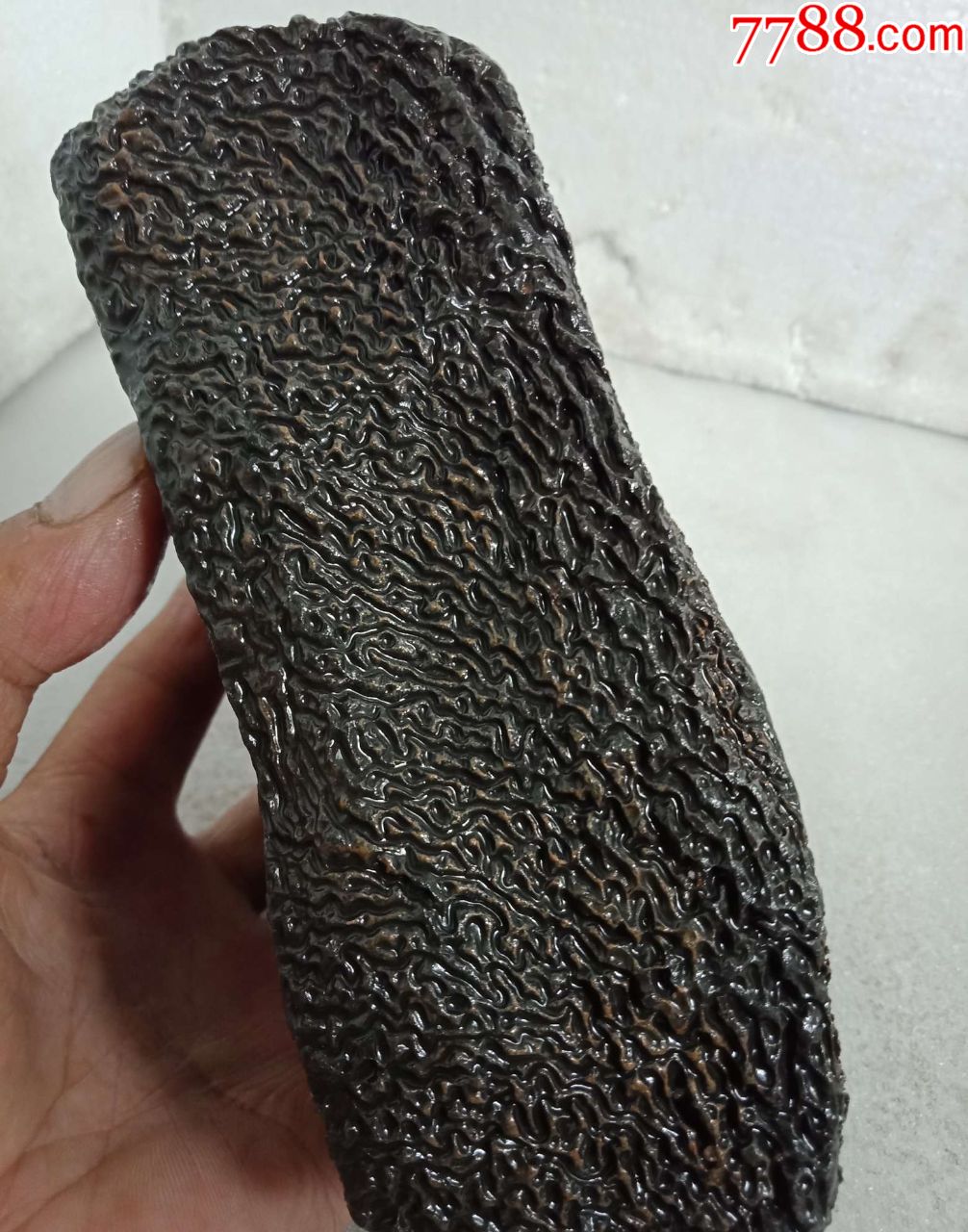 3929新疆哈密纹路泥石1980克