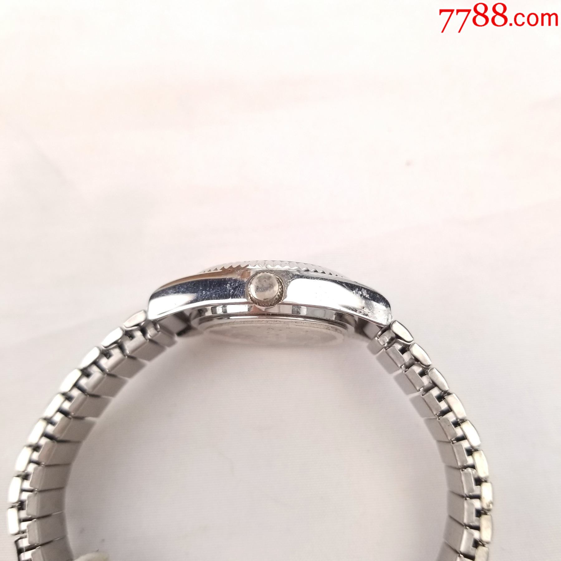 深邃魅蓝放射拉丝纹表盘!】石英女表