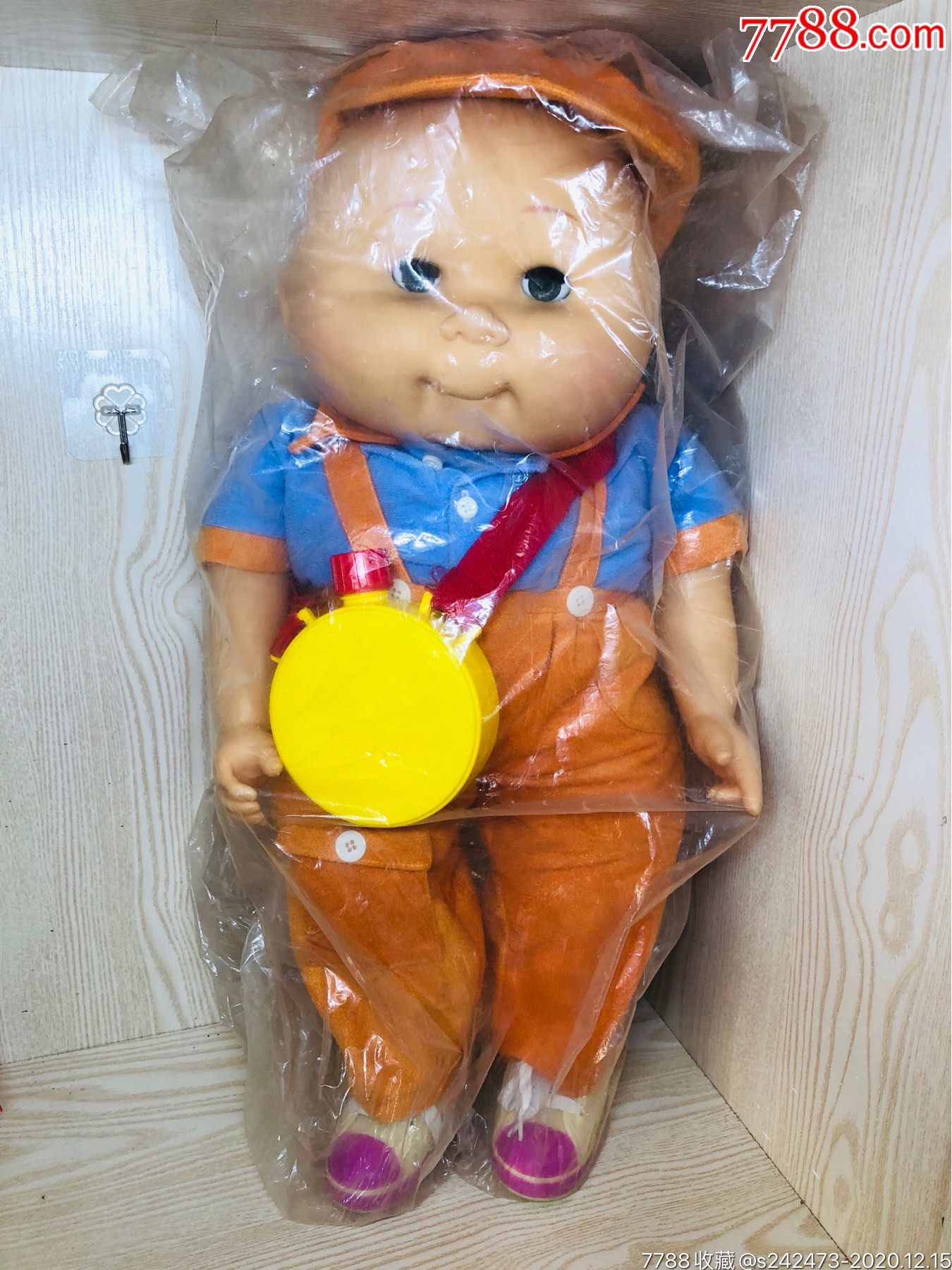 阿福大头娃娃一个(配饰齐全!)-胶皮玩具-7788钱币网