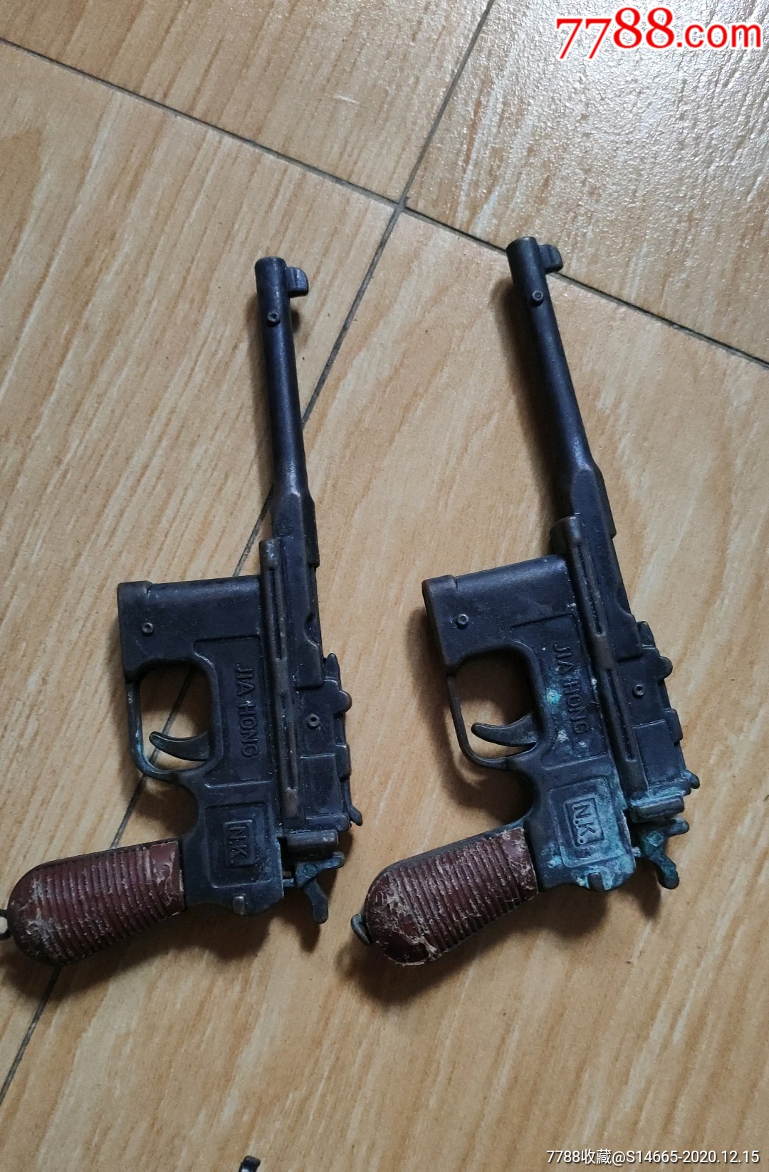 八十年代玩具枪5件(铜枪2把,塑料枪3把)