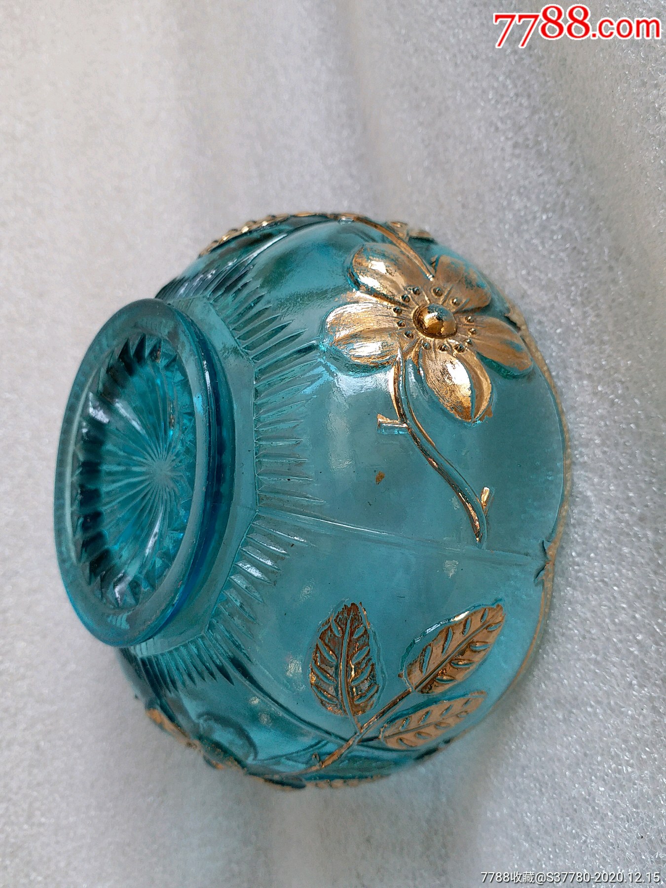 描金琉璃玻璃碗无磕碰_其他琉璃工艺_第1张_7788琉璃收藏