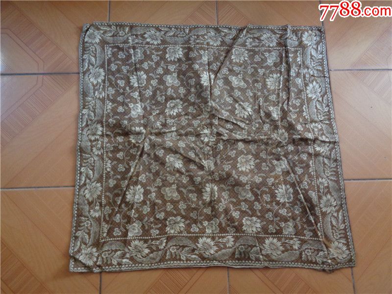 清代缠枝花纹印花包袱