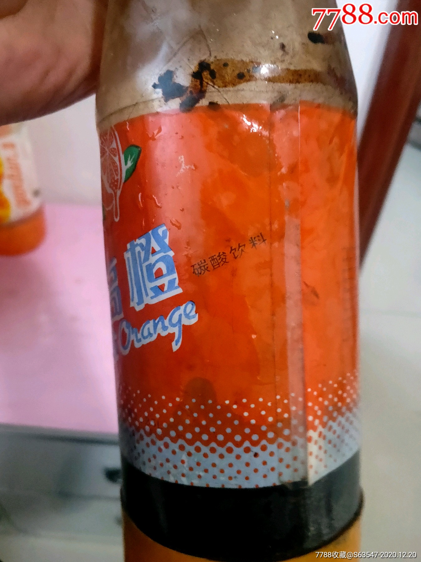 首页 拍卖 饮料瓶 >> 一个高橙瓶【山西小郭杂项古玩】滚动鼠标滚轴