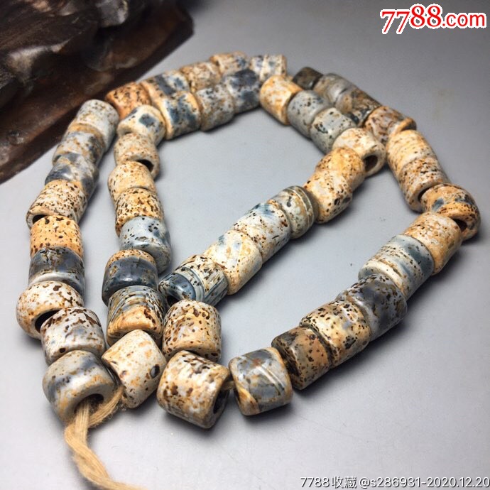 乡下偶遇老者珍藏老料蛇皮玛瑙项链尺寸:10毫米*50颗经常把玩可以