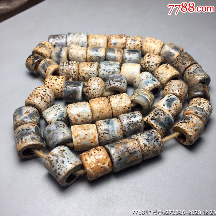 乡下偶遇老者珍藏老料蛇皮玛瑙项链尺寸:10毫米*50颗经常把玩可以