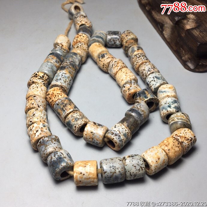 乡下偶遇老者珍藏老料蛇皮玛瑙项链尺寸:10毫米*50颗经常把玩可以