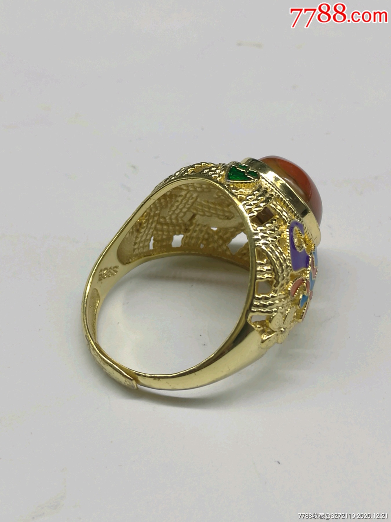 掐丝工18k金镶宝石戒指