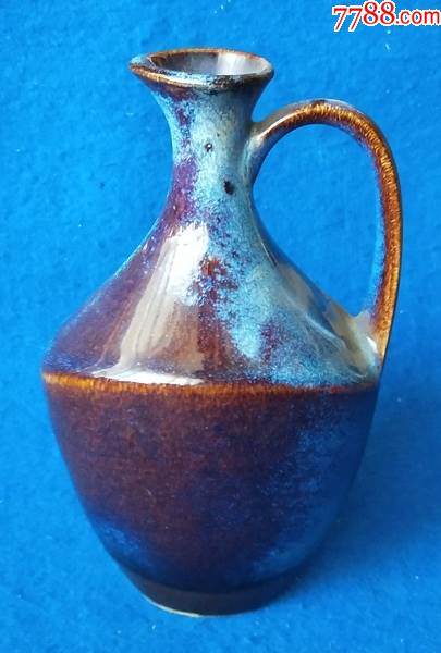 窑变釉酒壶高18厘米宽10厘米