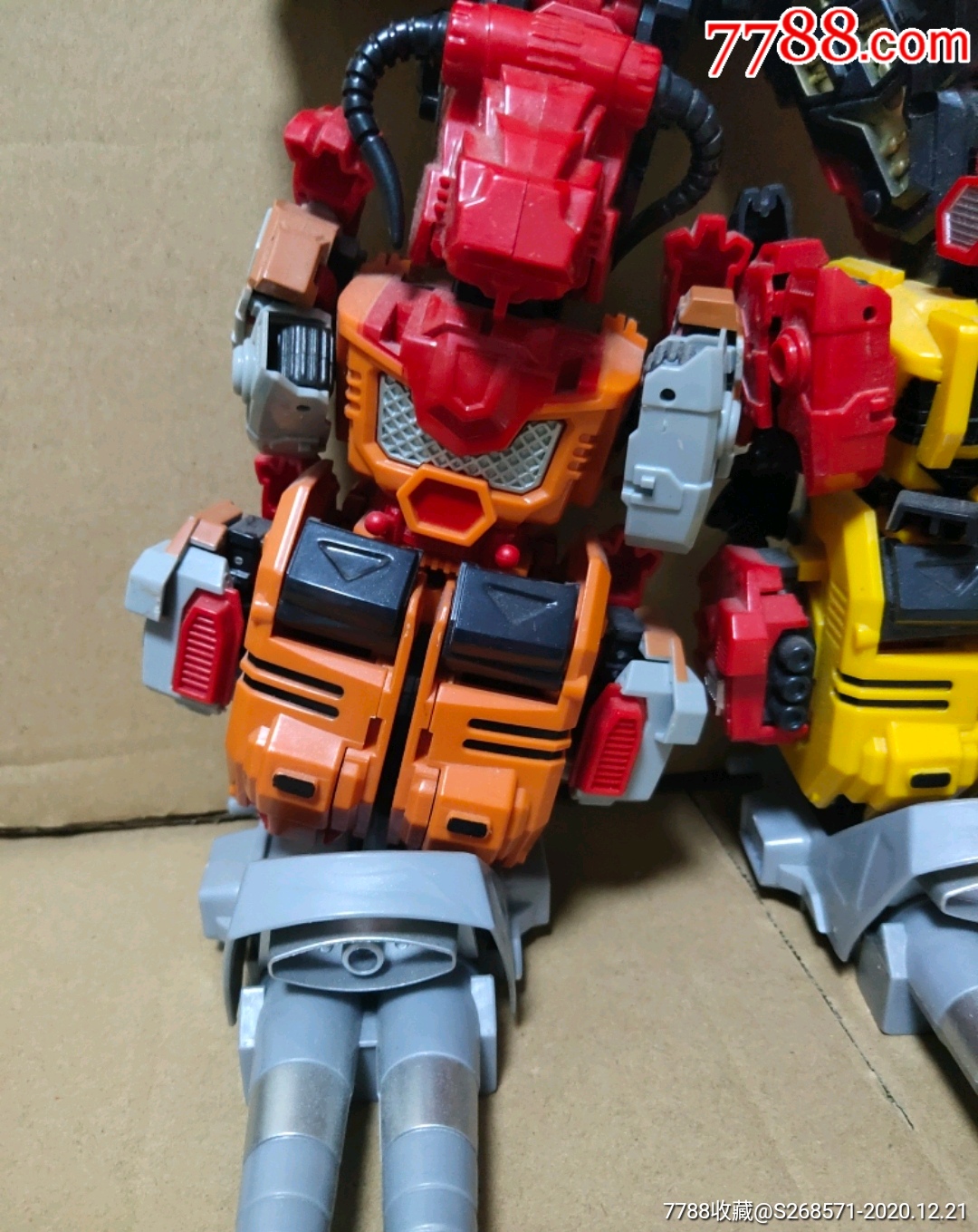 超大变形金刚玩具合体猛兽
