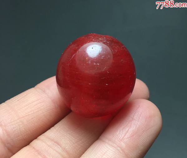 清代宝石红琉璃冒顶珠