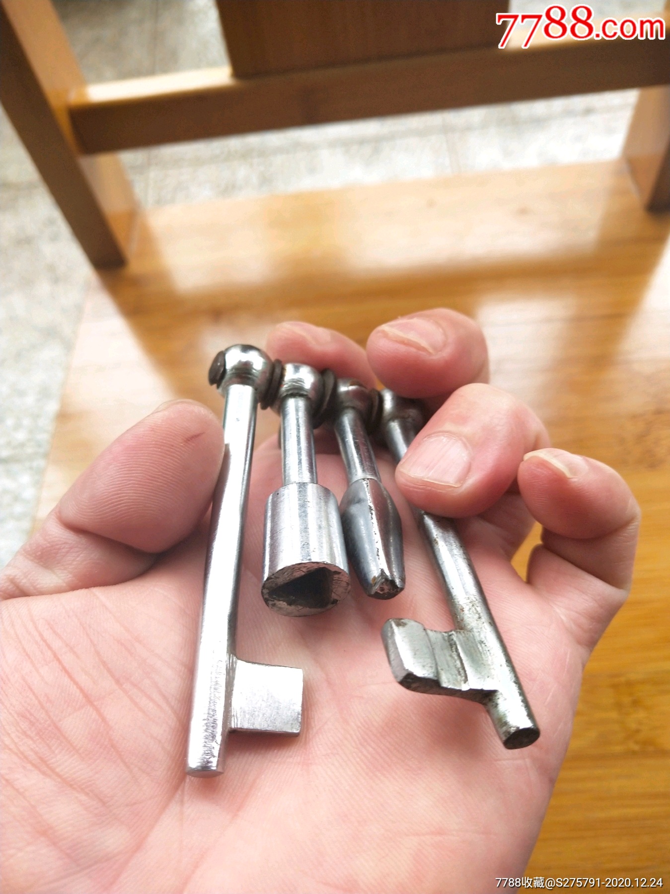 火车钥匙一串(四把)开餐车,厕所门