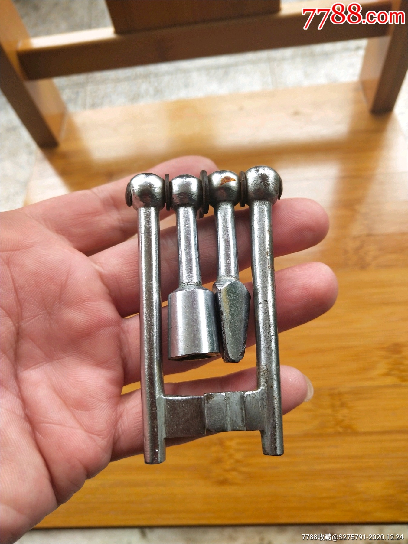 火车钥匙一串(四把)开餐车,厕所门