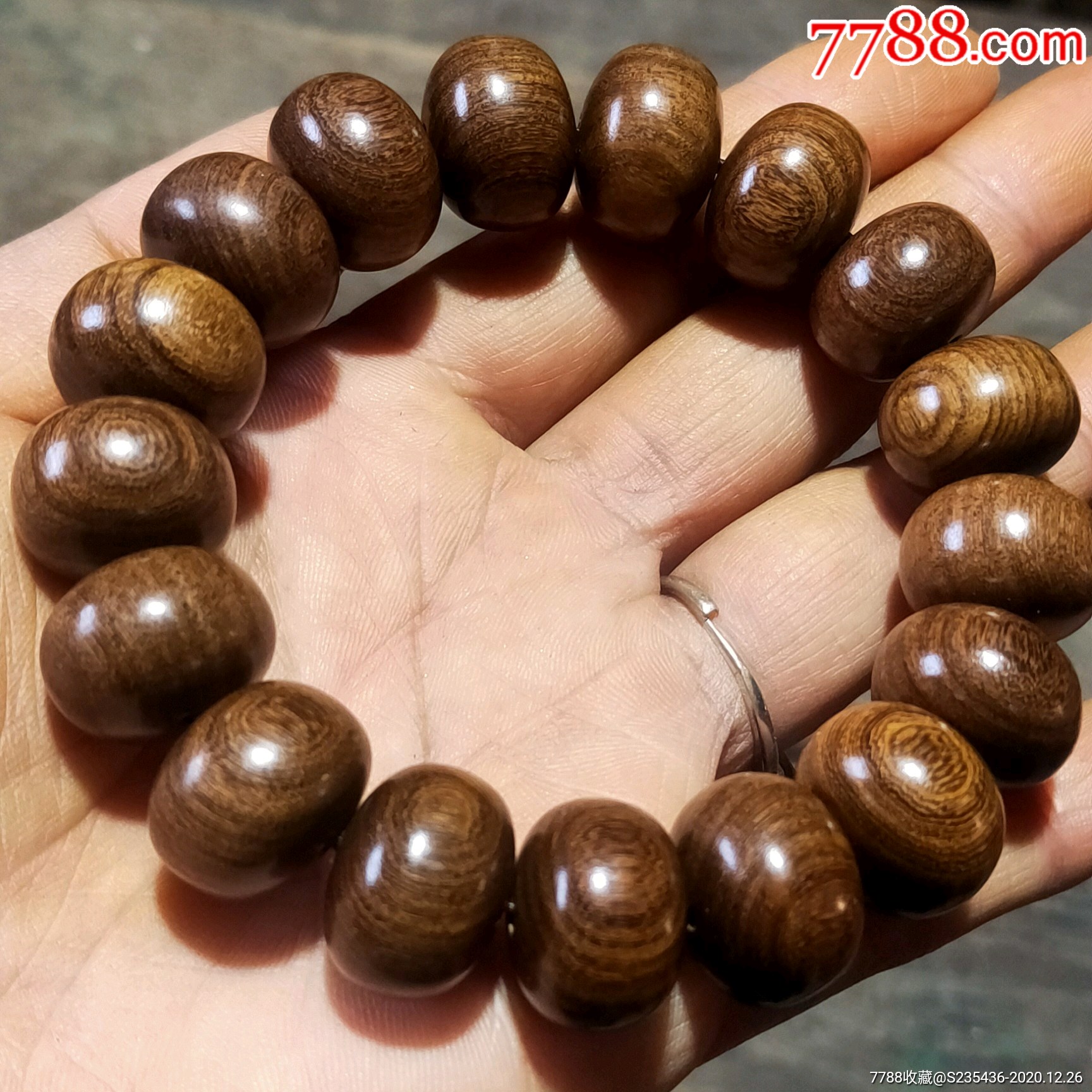 旧藏黄花梨算盘珠手串,佛珠,黄花梨特有纹理,精美绝伦.
