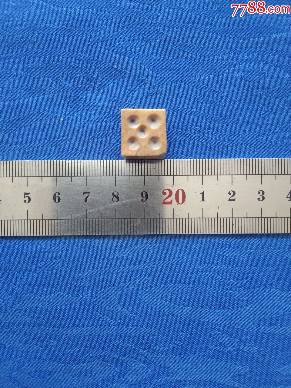 已经出现玉质光泽的宋代麻将骨头骰子色子娱乐用具