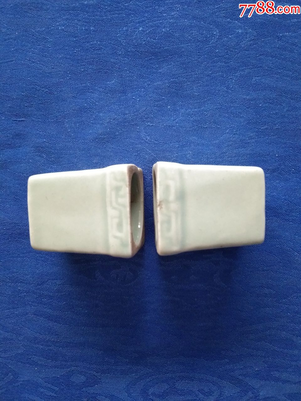 50年代创汇文房精品德化窑青釉书画竖幅竖轴卷轴瓷轴头一对