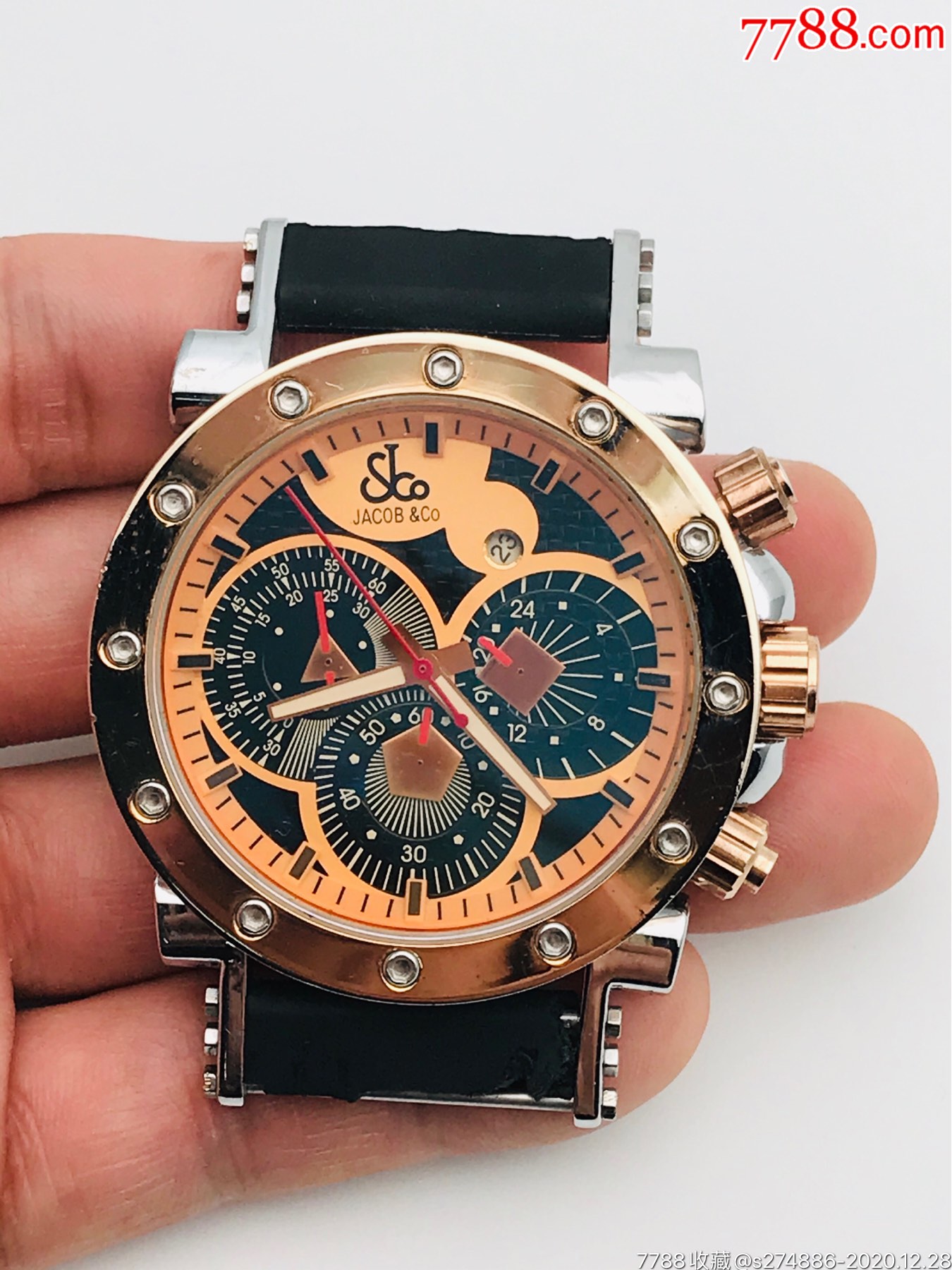 jacob&co捷克豹多功能石英男表(偏光变色镜面底面)