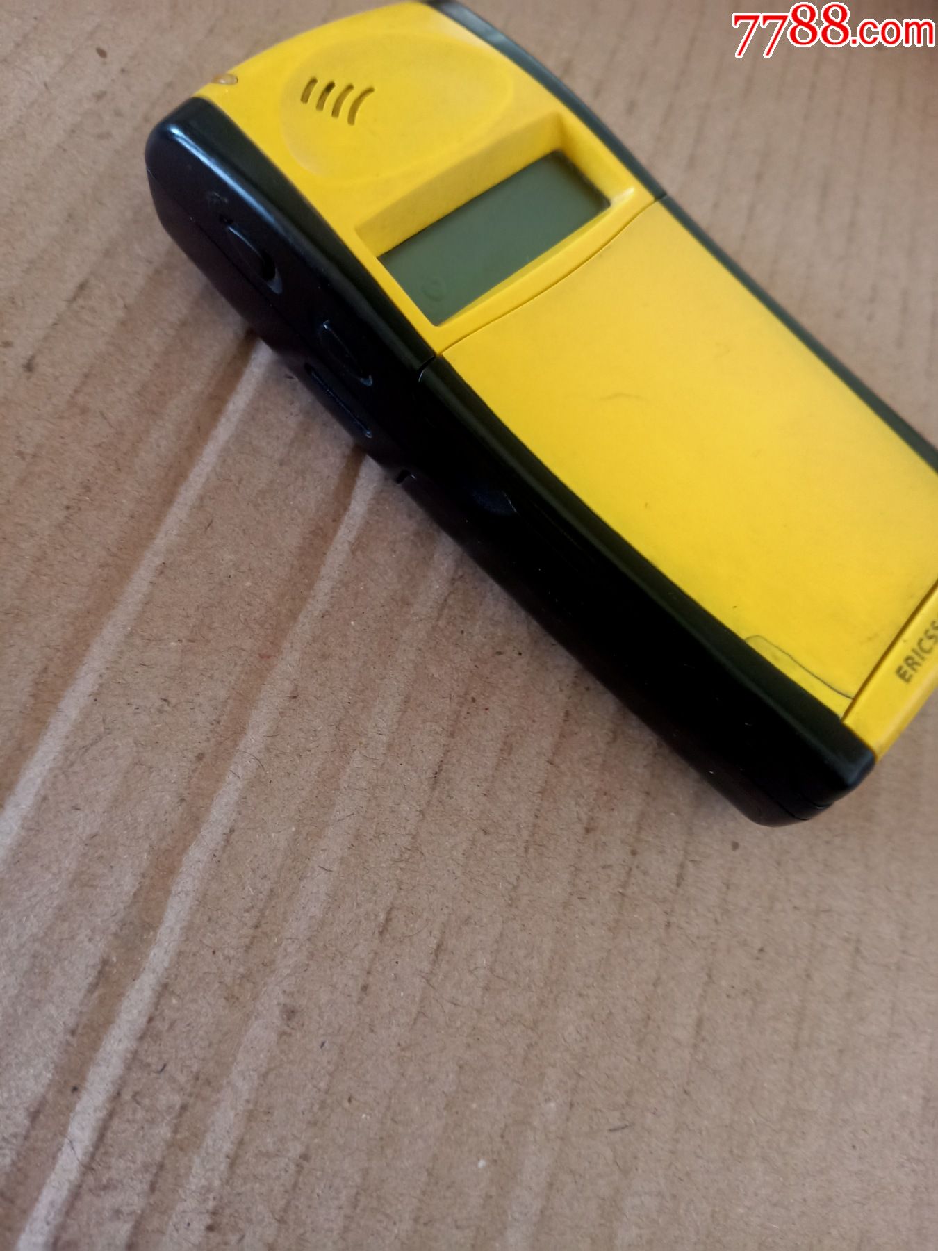 一台经典收藏ericsson爱立信gf768翻盖手机