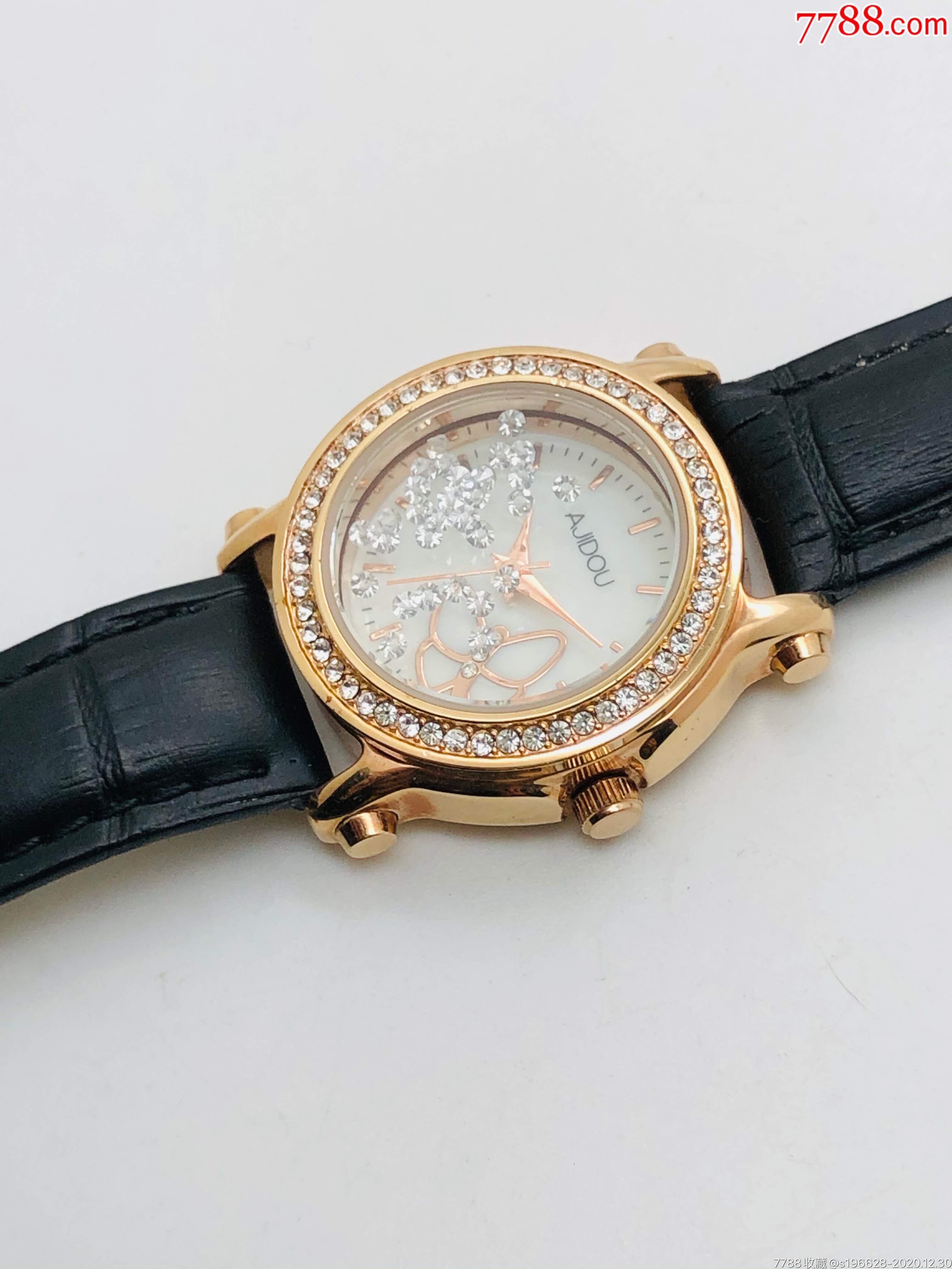 (美品,库存未使用)阿吉豆闪钻石英女表(天然贝壳表盘)(里面的闪钻活动