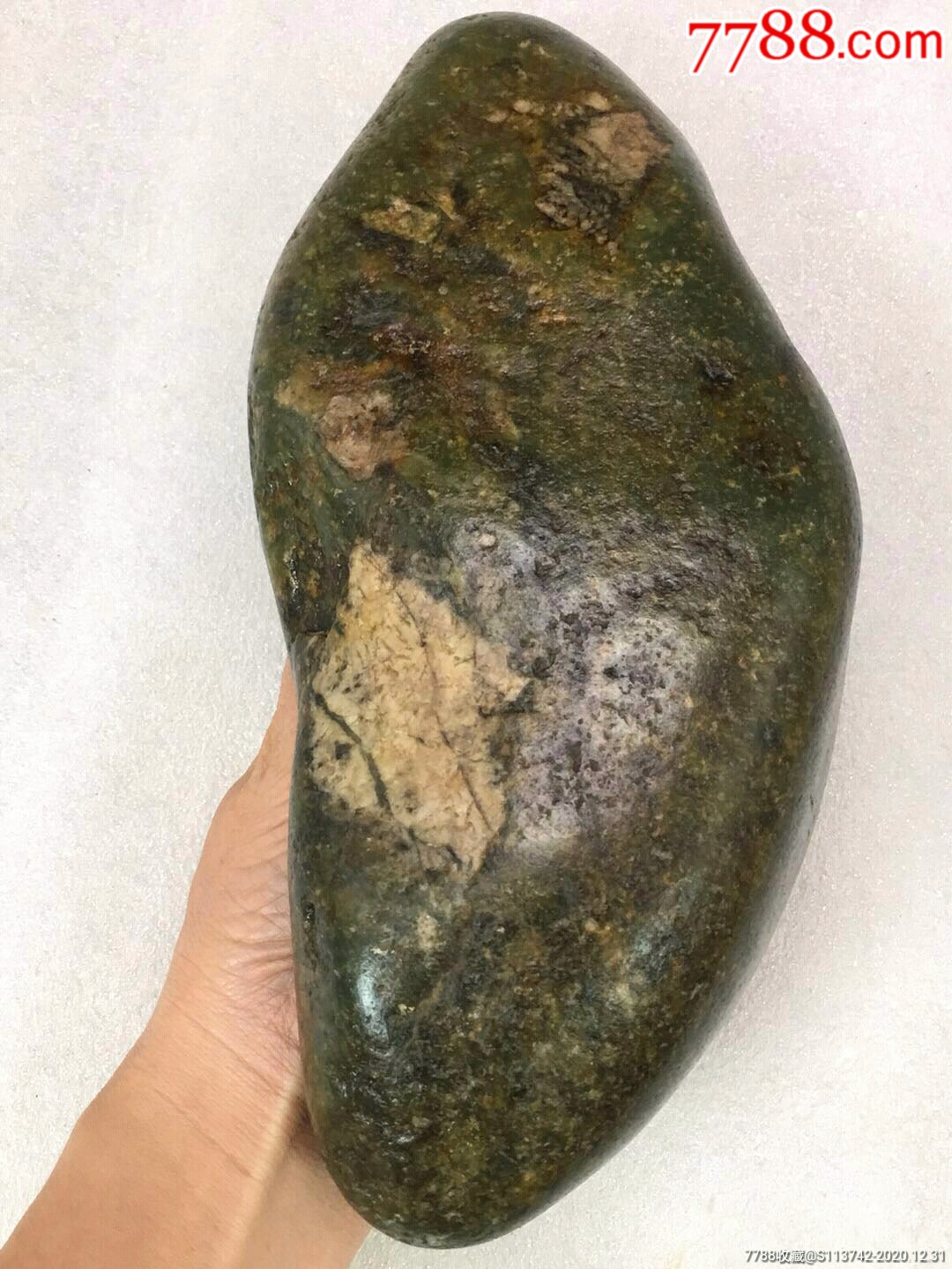 新疆和田玉4斤多重(青玉原石籽料摆件)精品