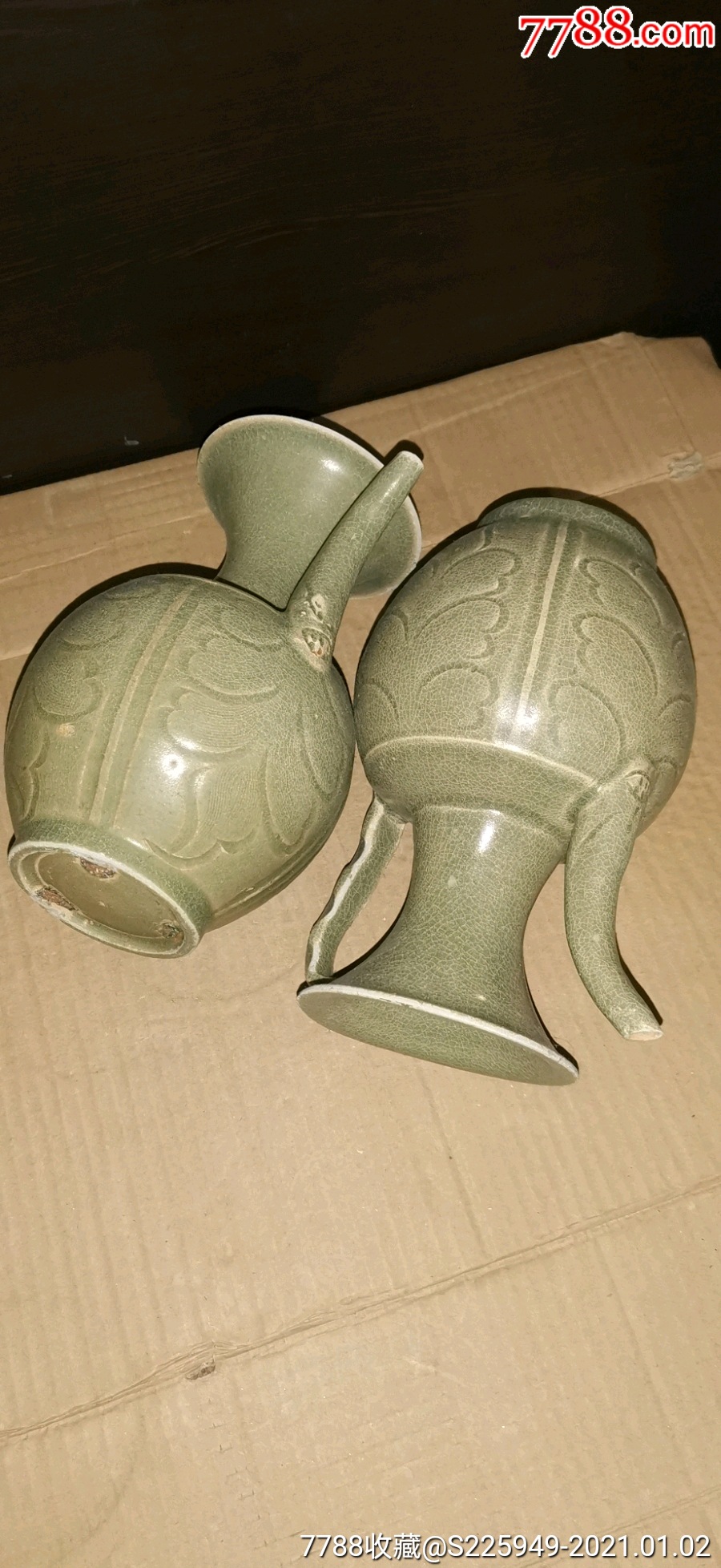 青色釉开片越窑刻花壶一对_青瓷/秘色瓷_第8张_7788钟表收藏