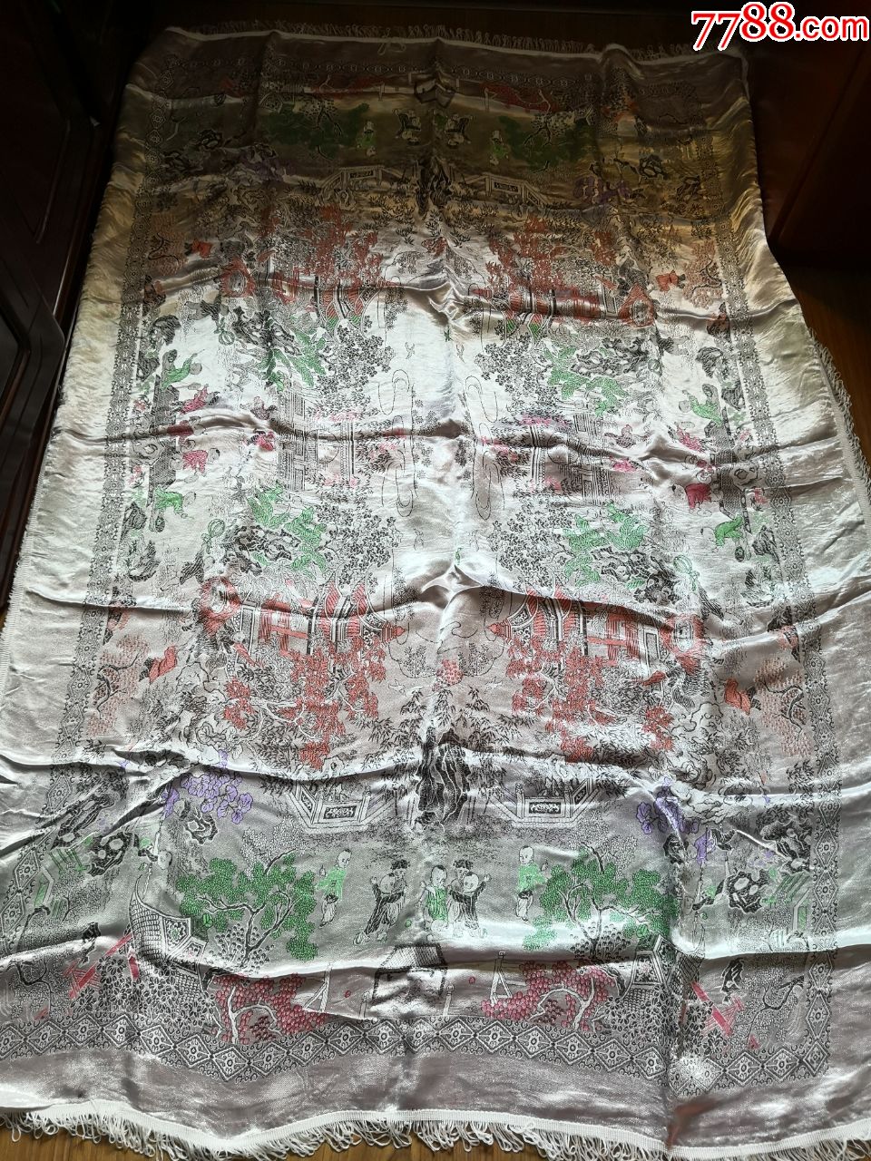 老式织锦缎桌布一个