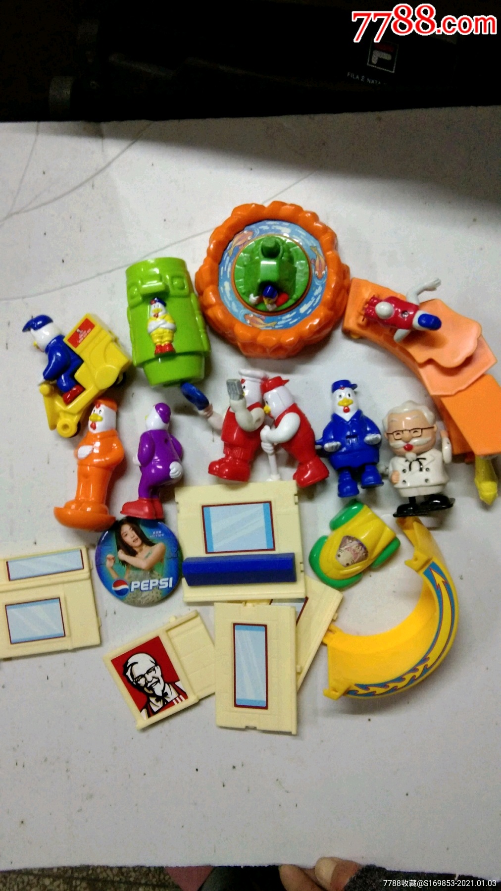 肯德基塑料玩具.