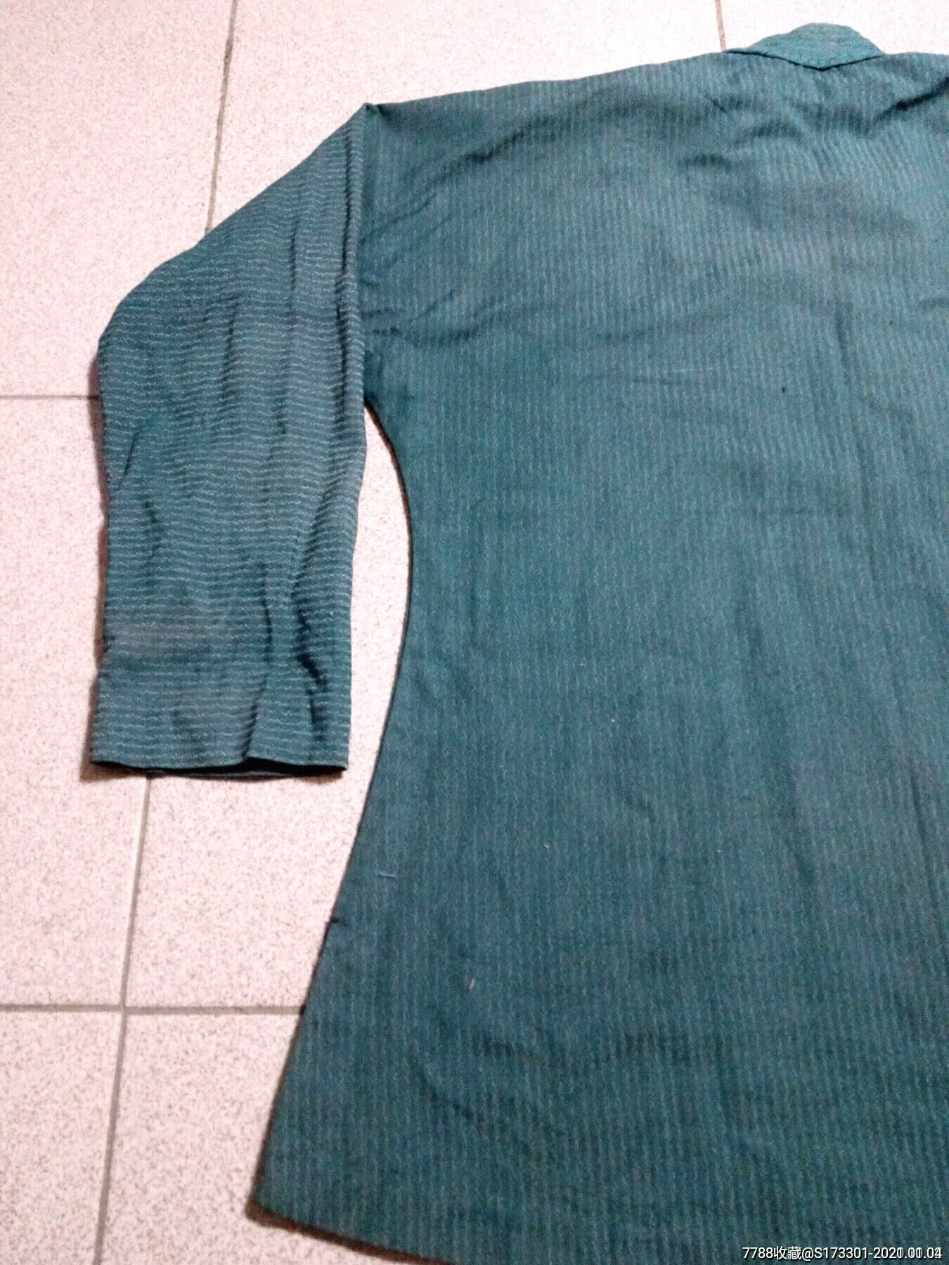 斜襟衣服马挂无破轻微褪色