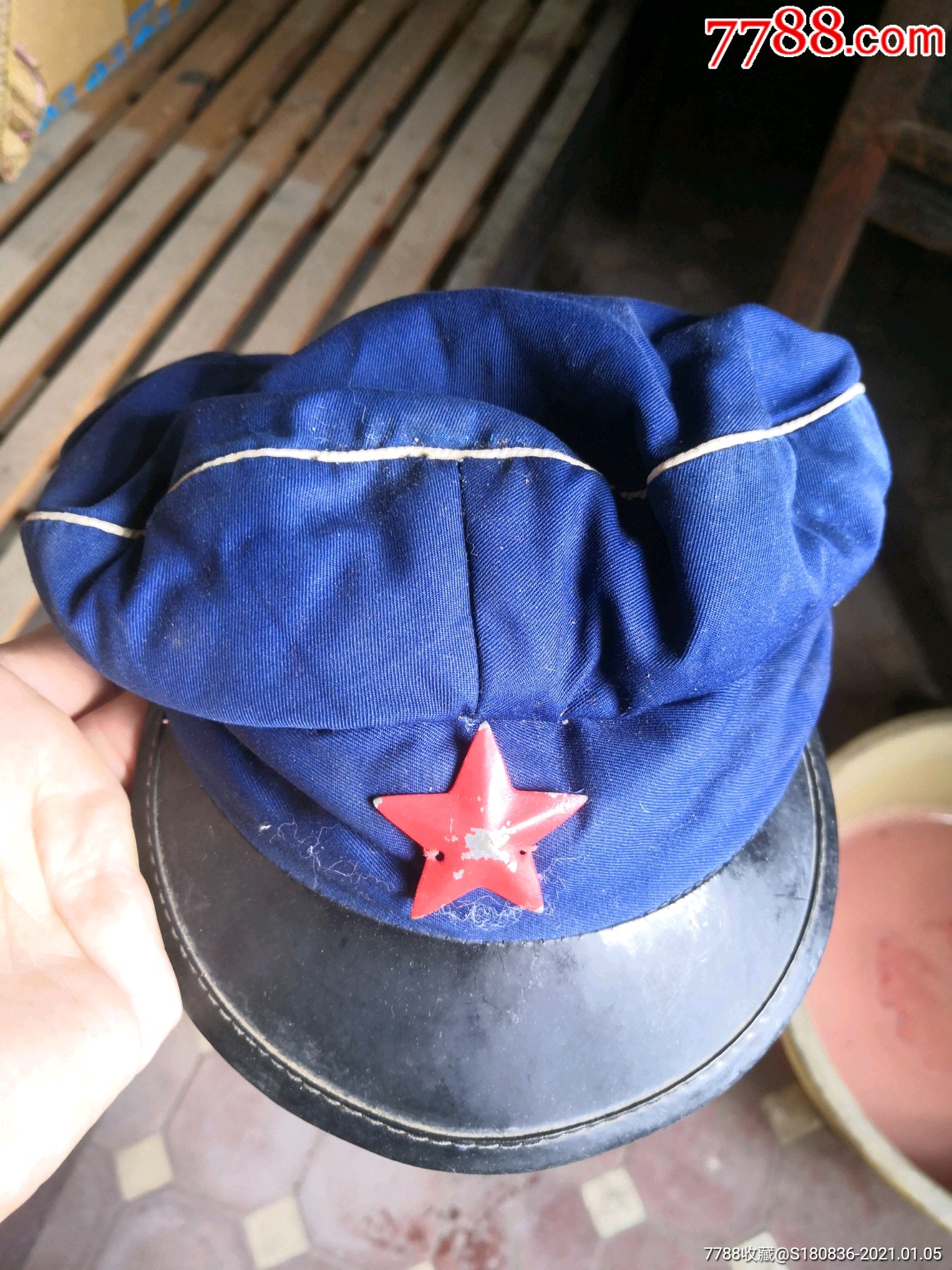 70年代儿童戴五角星帽