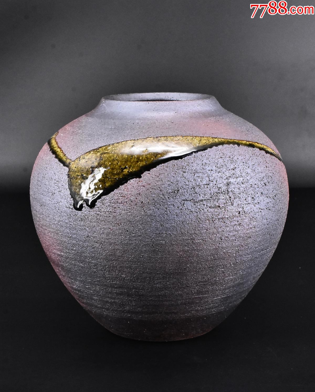 《日本信乐窑花瓶》原木盒一件设计精美外壁色釉自然_第2张_7788陶瓷