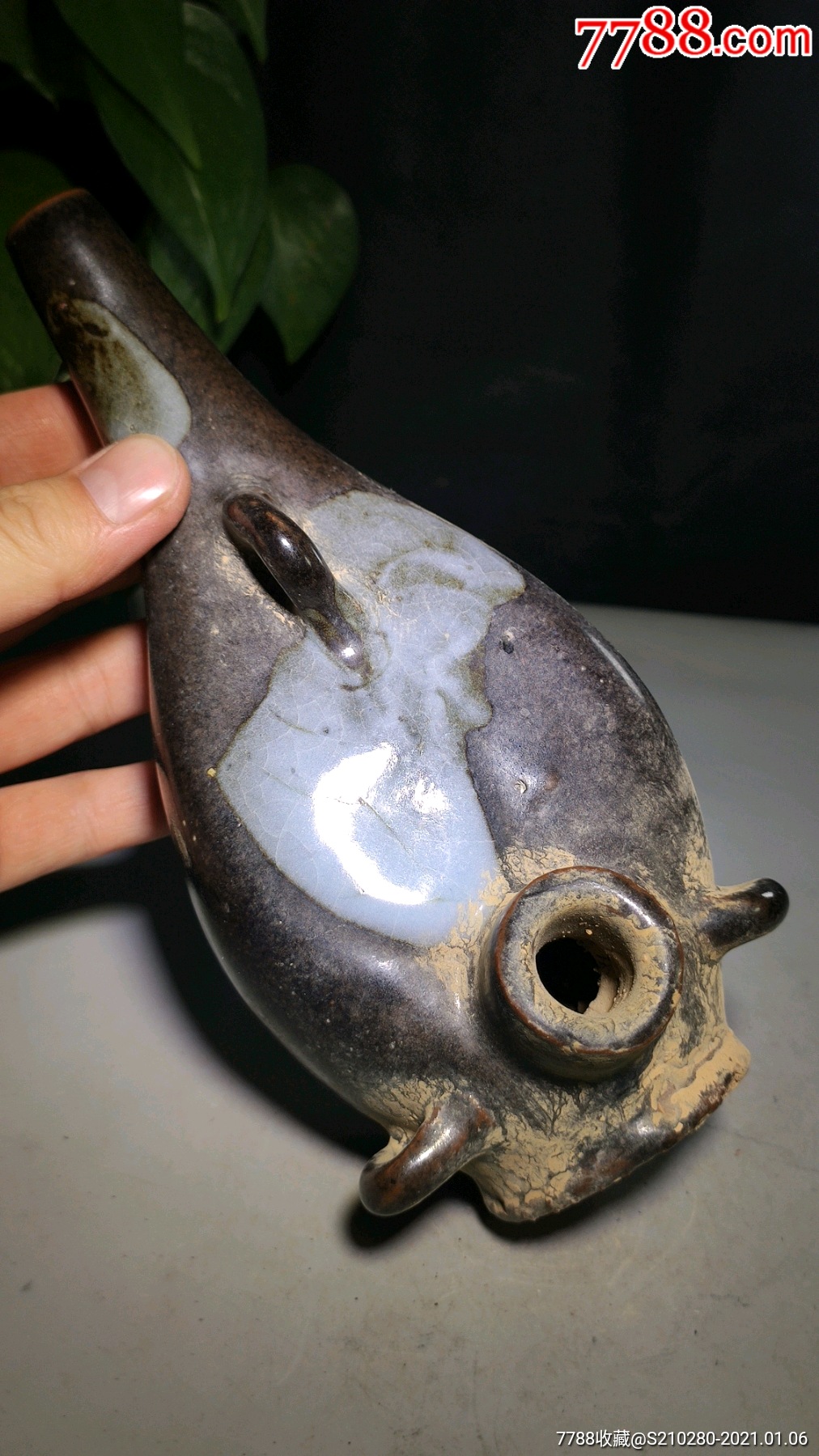 唐钧瓷油灯!造型独特!瓷质细腻!釉水肥厚!十分少见!