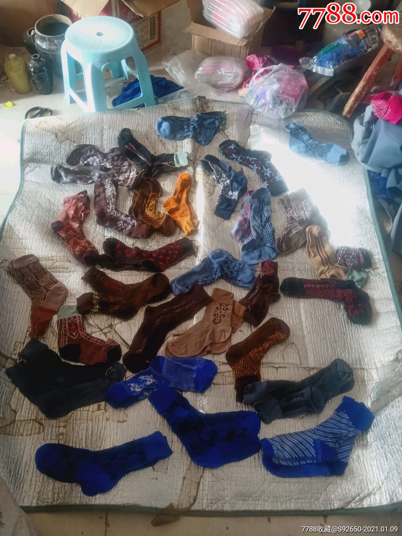 拍型: 大众拍卖 统一编号: au25294001  店内编号:6173 品种: 袜子