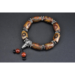 >> (p9484)《天珠玛瑙手串》一个重量:74.3克单颗尺寸:2.3*1.3cm