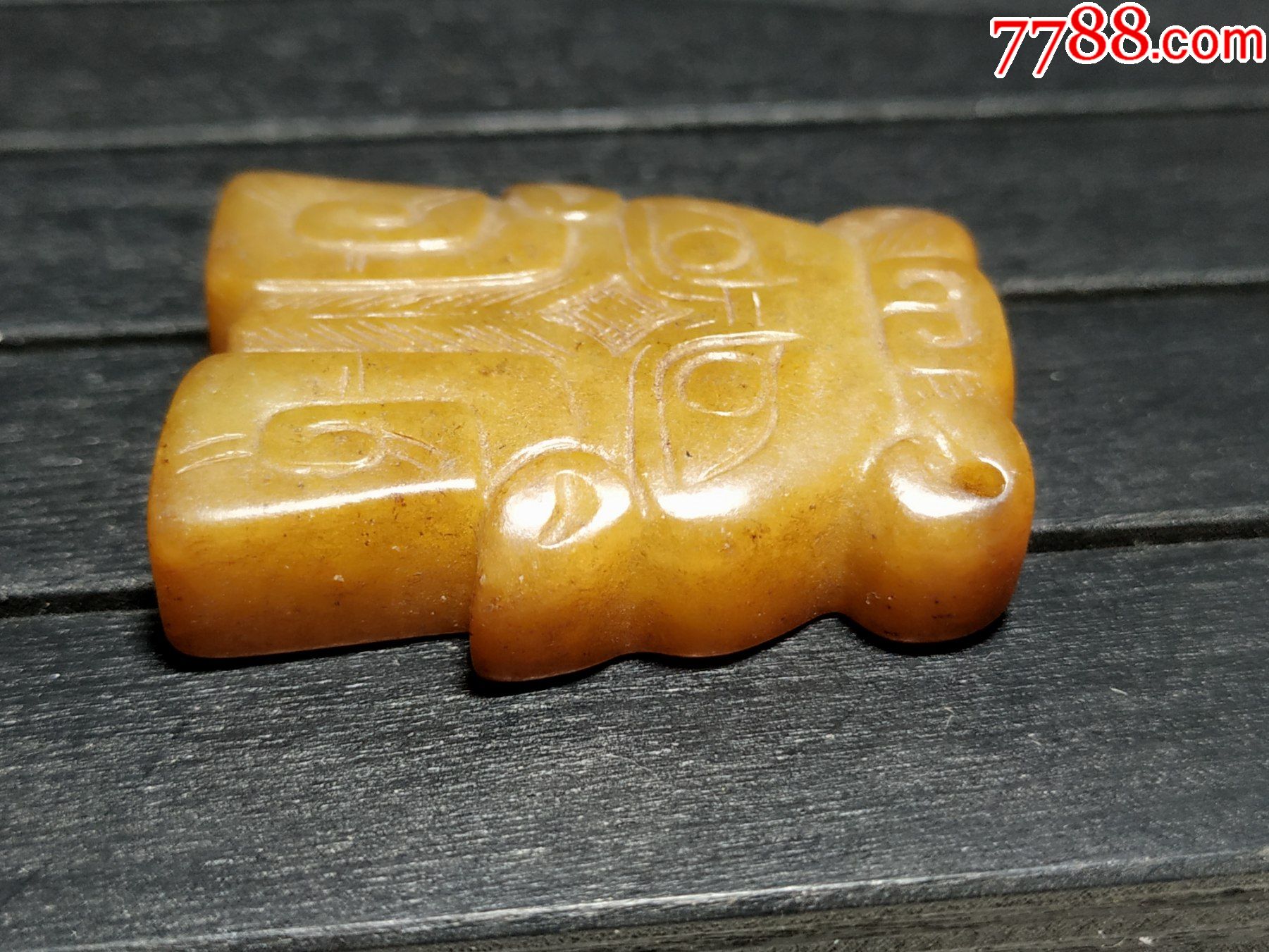 旧地方玉满黄沁玉兽面