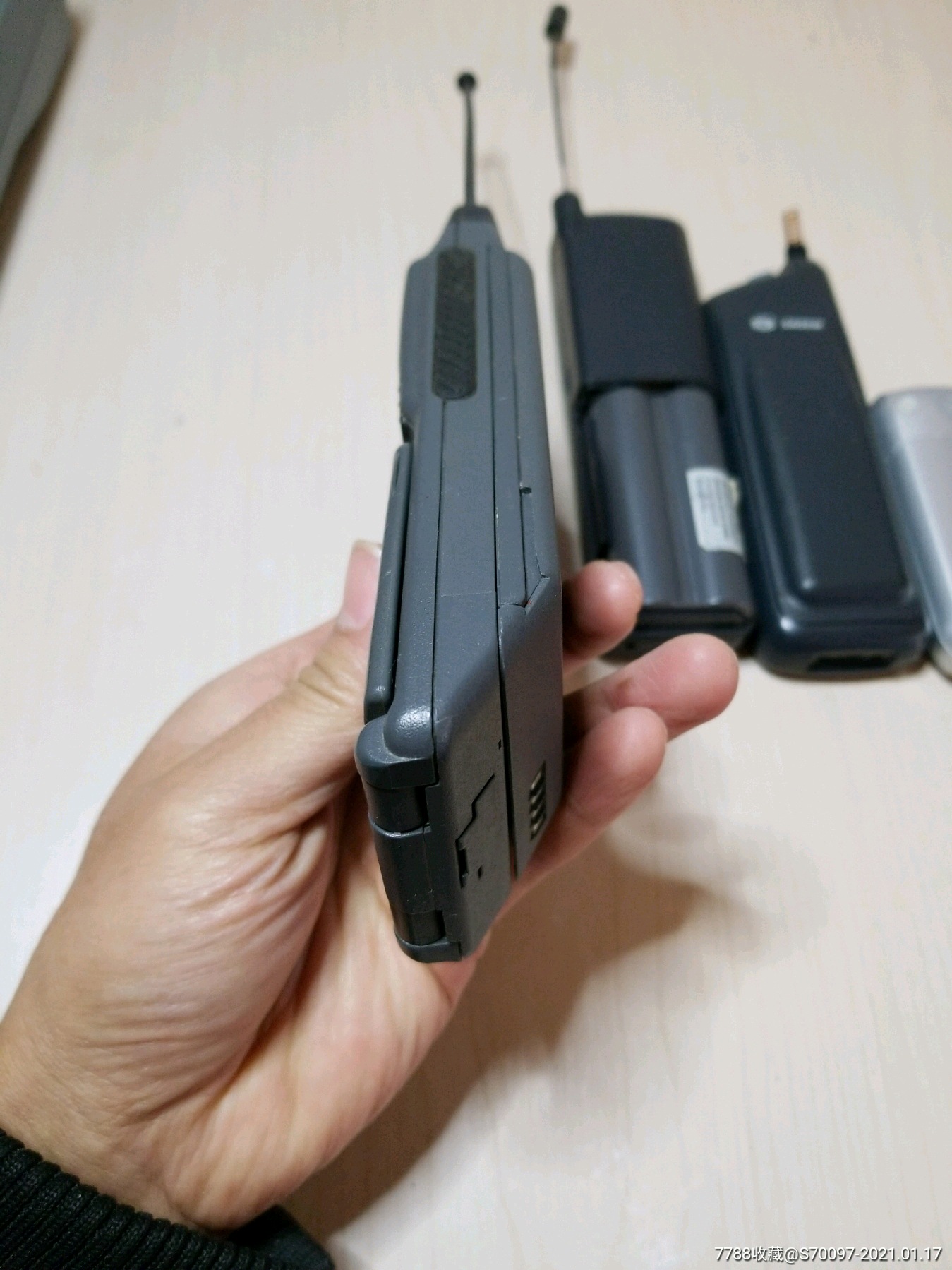 老古董老电话老手机砖头机合拍,有摩托罗拉西门子等,大哥大bp机传呼机